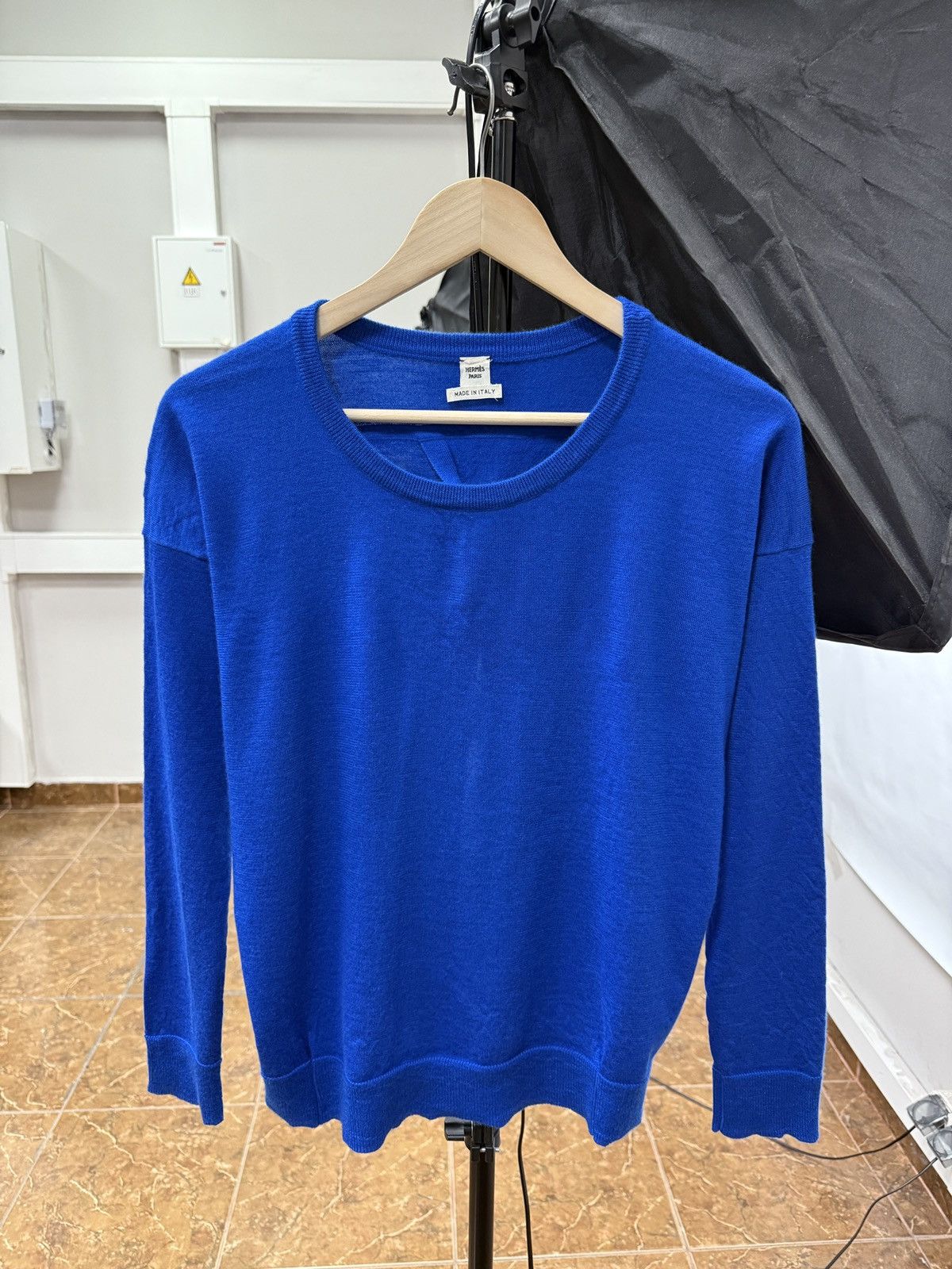Hermes 🇮🇹 Hermes Paris 100% Cashmere Sweater with Back Slit Italy Size XS / US 0-2 / IT 36-38 - 1 Thumbnail