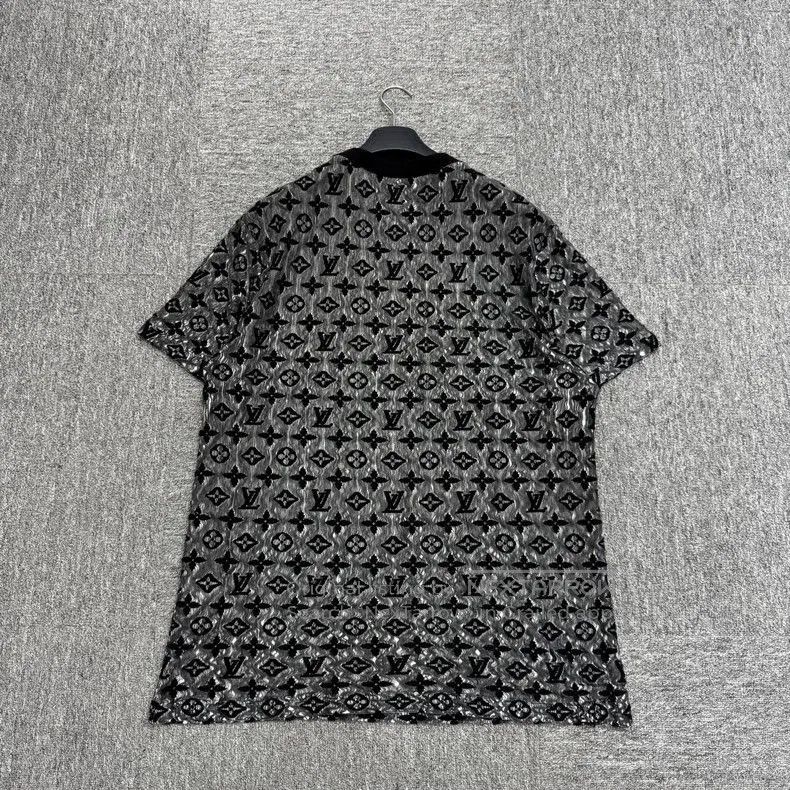 Louis Vuitton Louis Vuitton Monogram Print T. Size US XXL / EU 58 / 5 - 5 Thumbnail