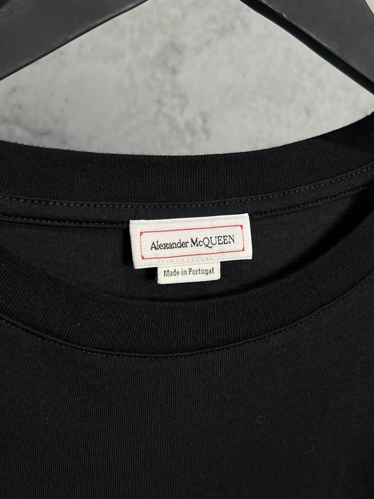 Alexander McQueen Alexander McQueen Men's Skull Black T-Shirt XL Size US XL / EU 56 / 4 - 2 Thumbnail