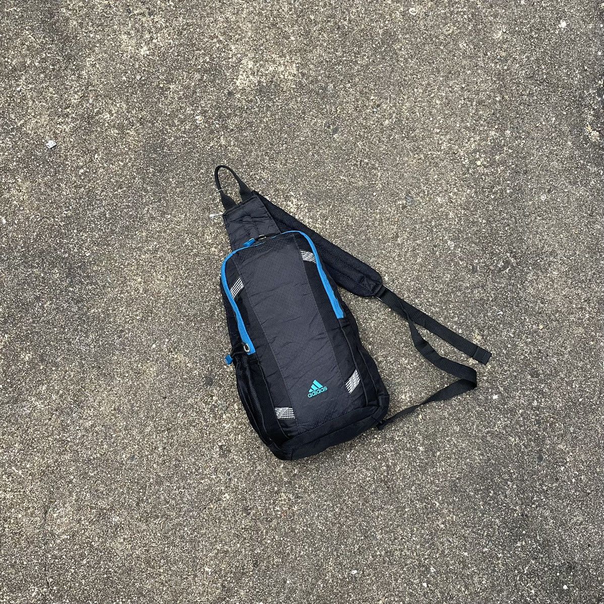 Adidas Y2K ADIDAS CROSSBODY Size ONE SIZE - 1 Thumbnail