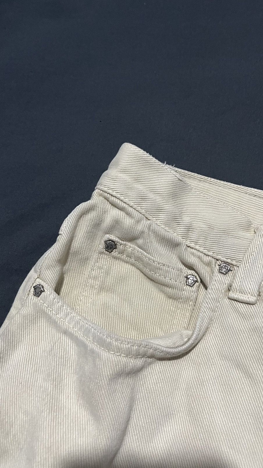 Versace Jeans Couture Vintage Versace Jeans Couture Ivory Denim Pants – Made Italy Size US 34 / EU 50 - 4 Thumbnail