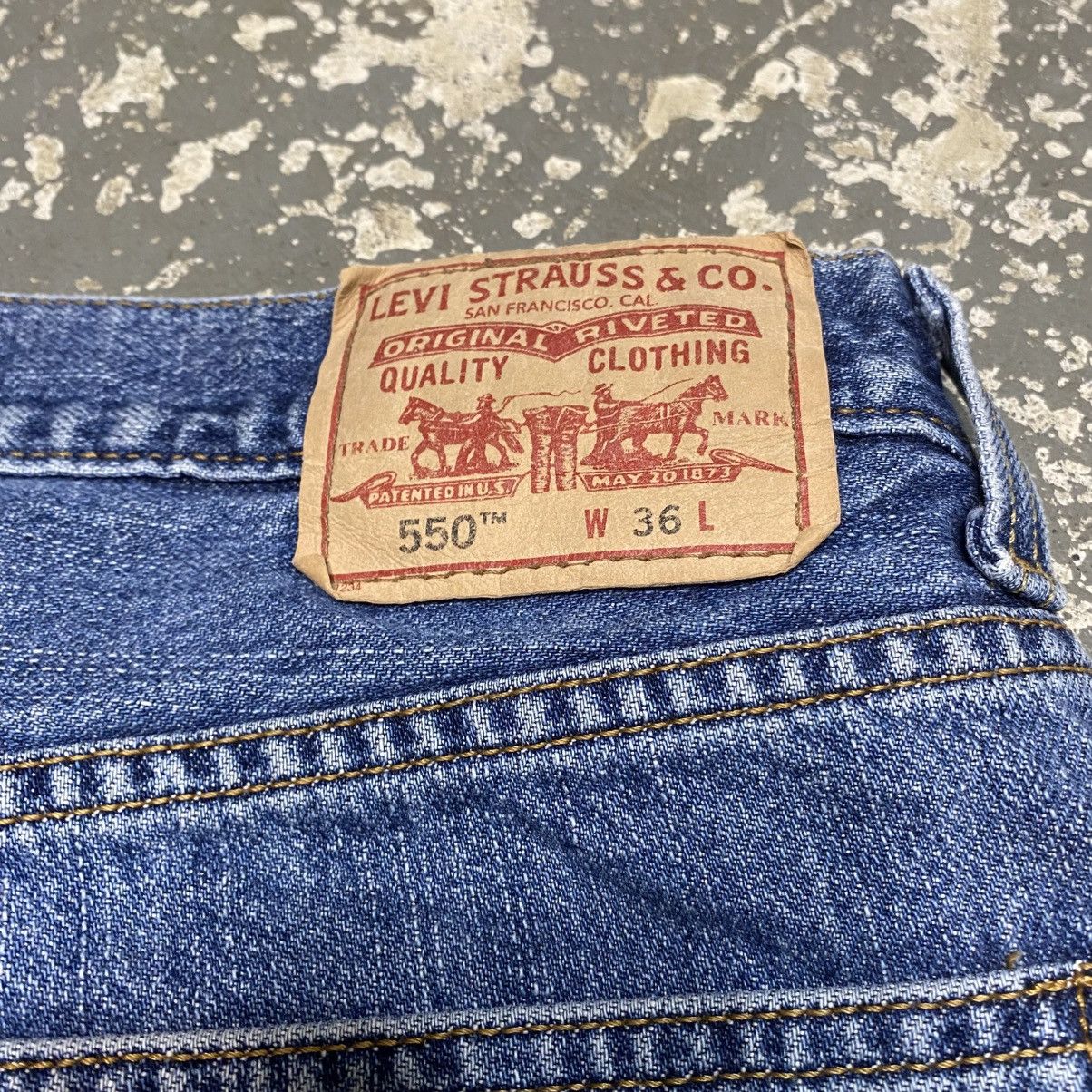 Levi's × Vintage Vintage Levi’s 550 Blue Denim Jean Shorts Jorts Y2K Size US 35 - 4 Thumbnail