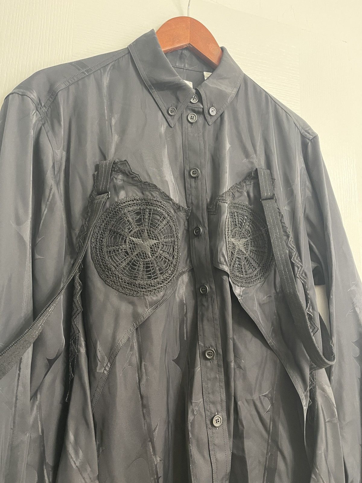 Burberry Burberry Thorn Silk Jacquard Reconstructed Button-Up Shirt Size L / US 10 / IT 46 - 3 Thumbnail