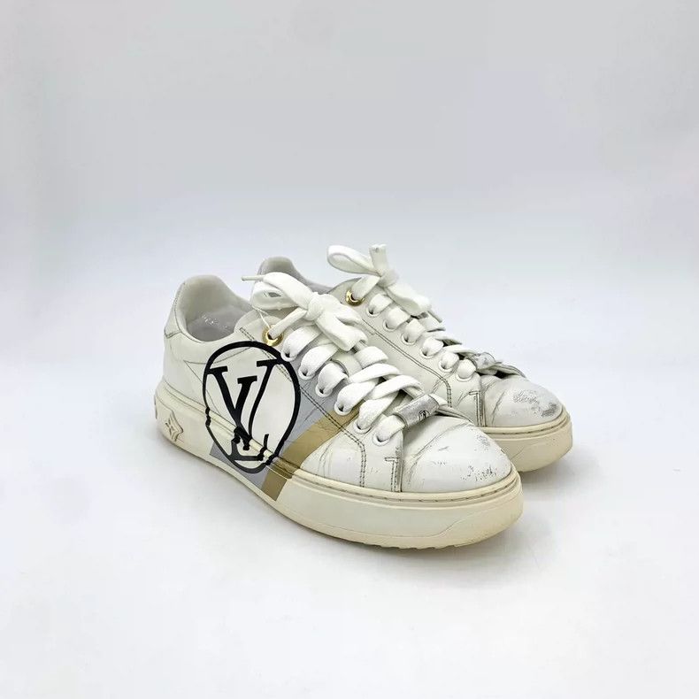 Louis Vuitton Louis Vuitton White side logo printed lace-up platform cas Size US 5 / EU 37 - 2 Thumbnail