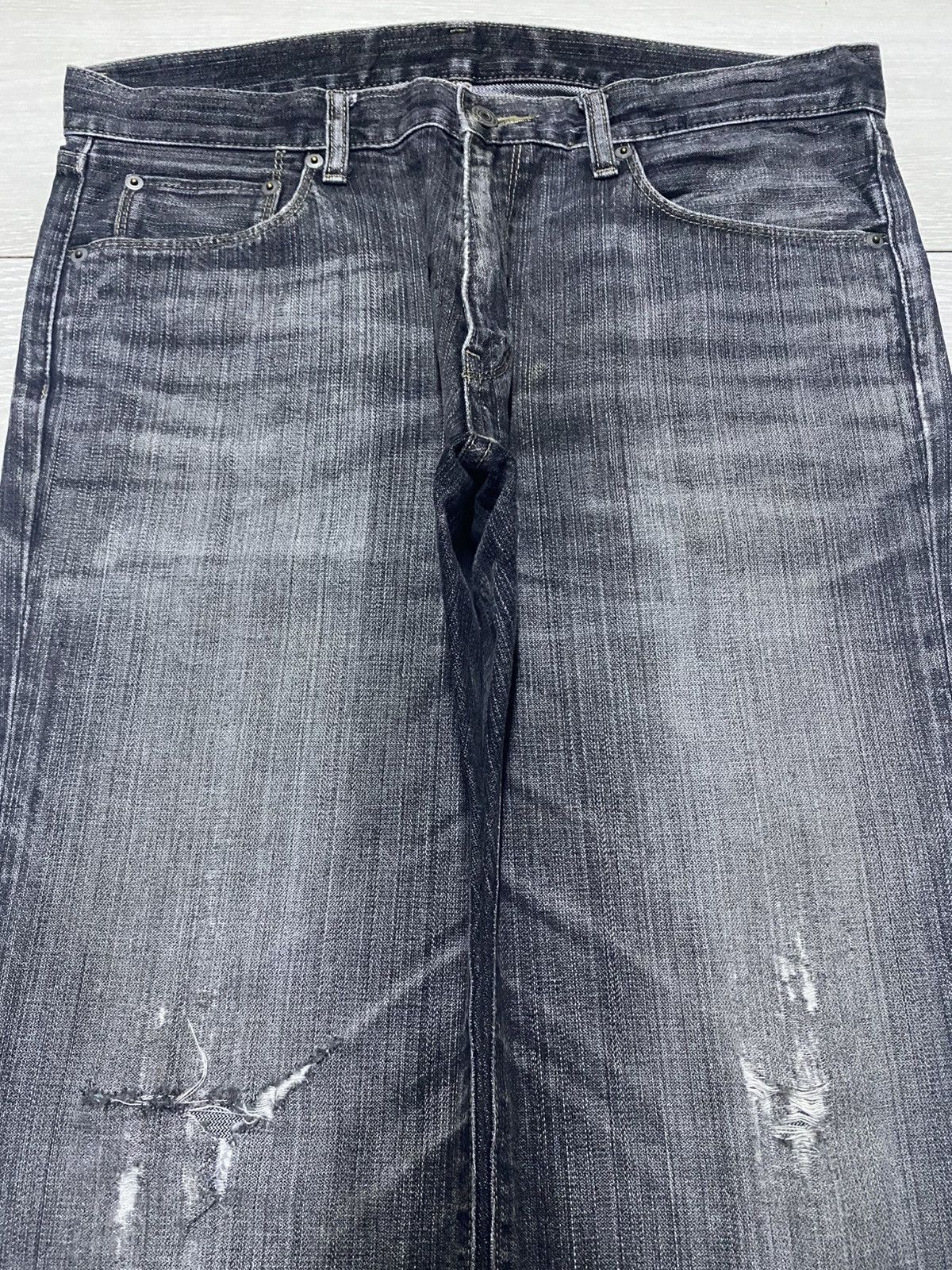 Undercover × Uniqlo Vintage Uniqlo Broken Denim Fade Grey Wash Distressed Jeans Size US 34 / EU 50 - 3 Thumbnail