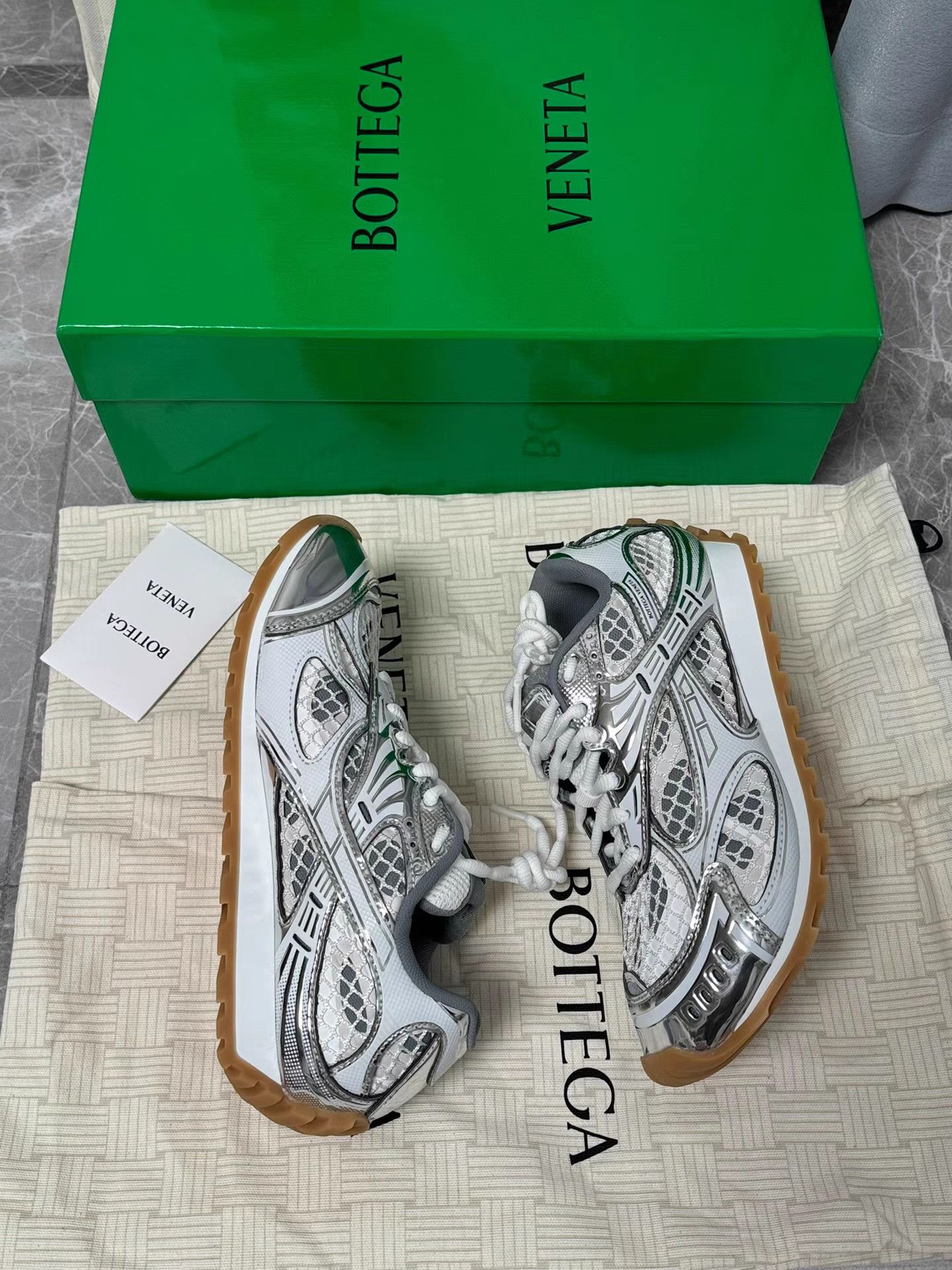 Bottega Veneta Bottega Veneta BV Orbit Liquid Silver Retro Sneakers K6 Size US 7 / IT 37 - 6 Thumbnail