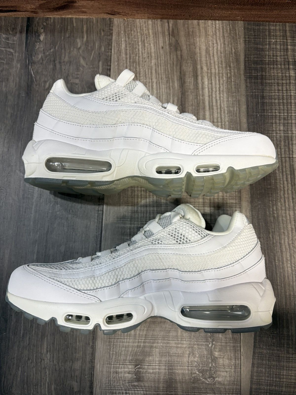 Nike Nike Air Max 95 Triple White size 8 Size US 8 / EU 41 - 4 Thumbnail