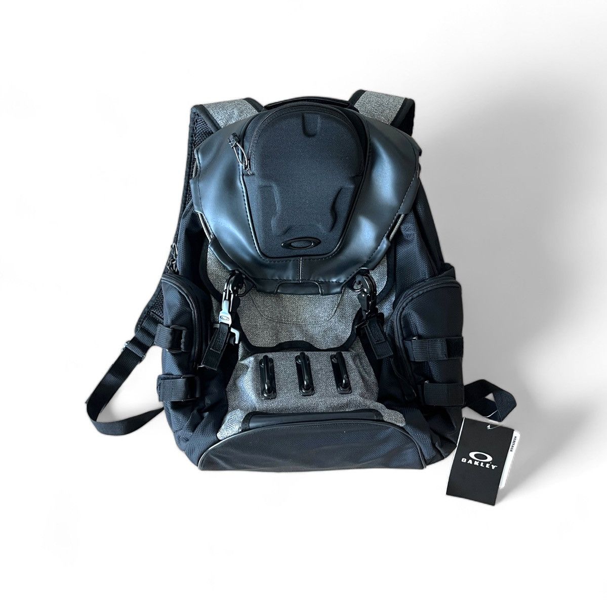 image of Very Oakley Bathroom Sink Lx Tactical Gear Backpack in Black, Men's