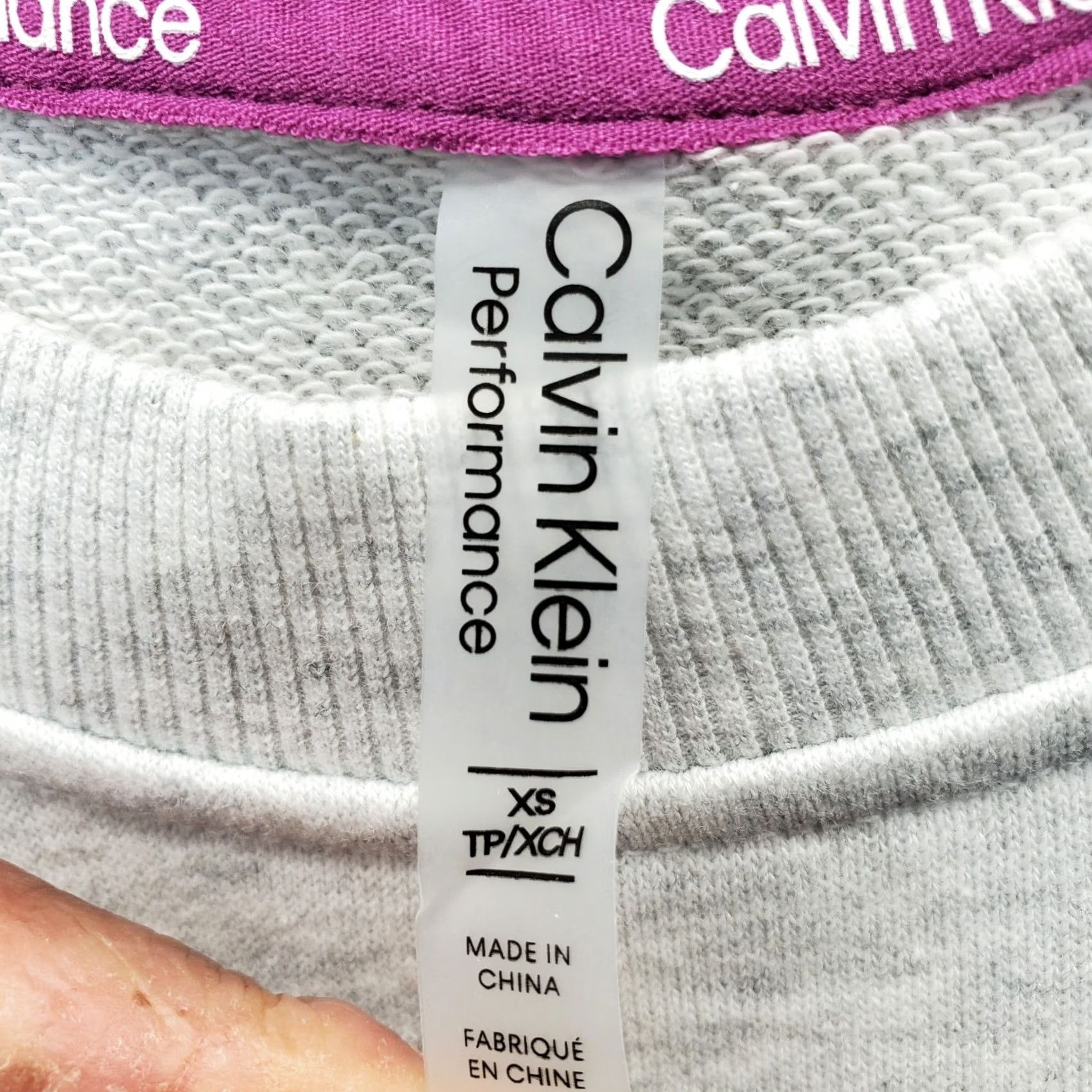 Calvin Klein Calvin Klein Performance Sweatshirt Womens XS Gray Heather Long Sleeve Crew Neck Shirt Womens XS Gray Heather Calv... Size XS / US 0-2 / IT 36-38 - 6 Thumbnail