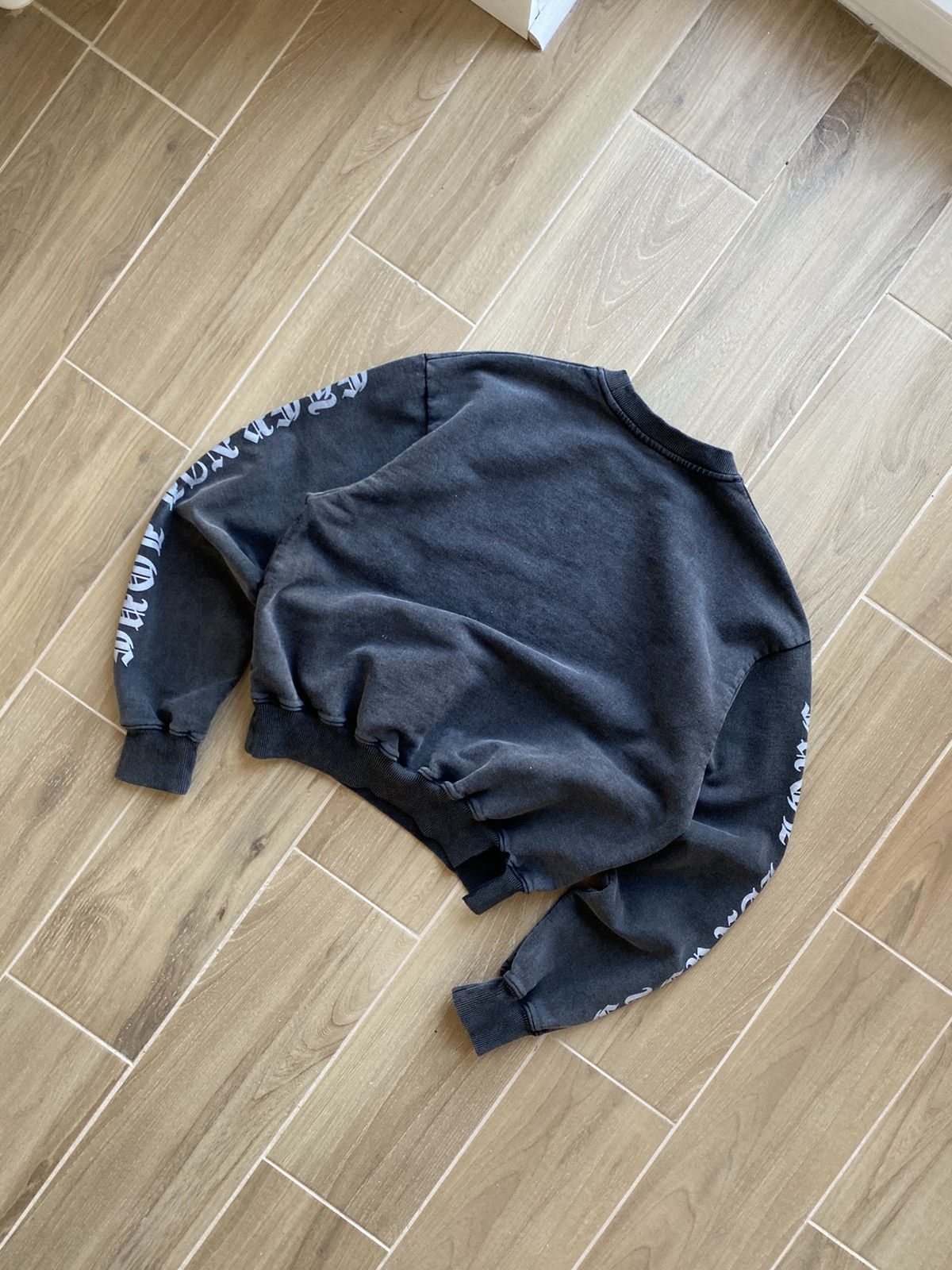 Han Kjobenhavn Han Kjobenhavn Aliens Kisses Sweatshirt Size US S / EU 44-46 / 1 - 10 Thumbnail