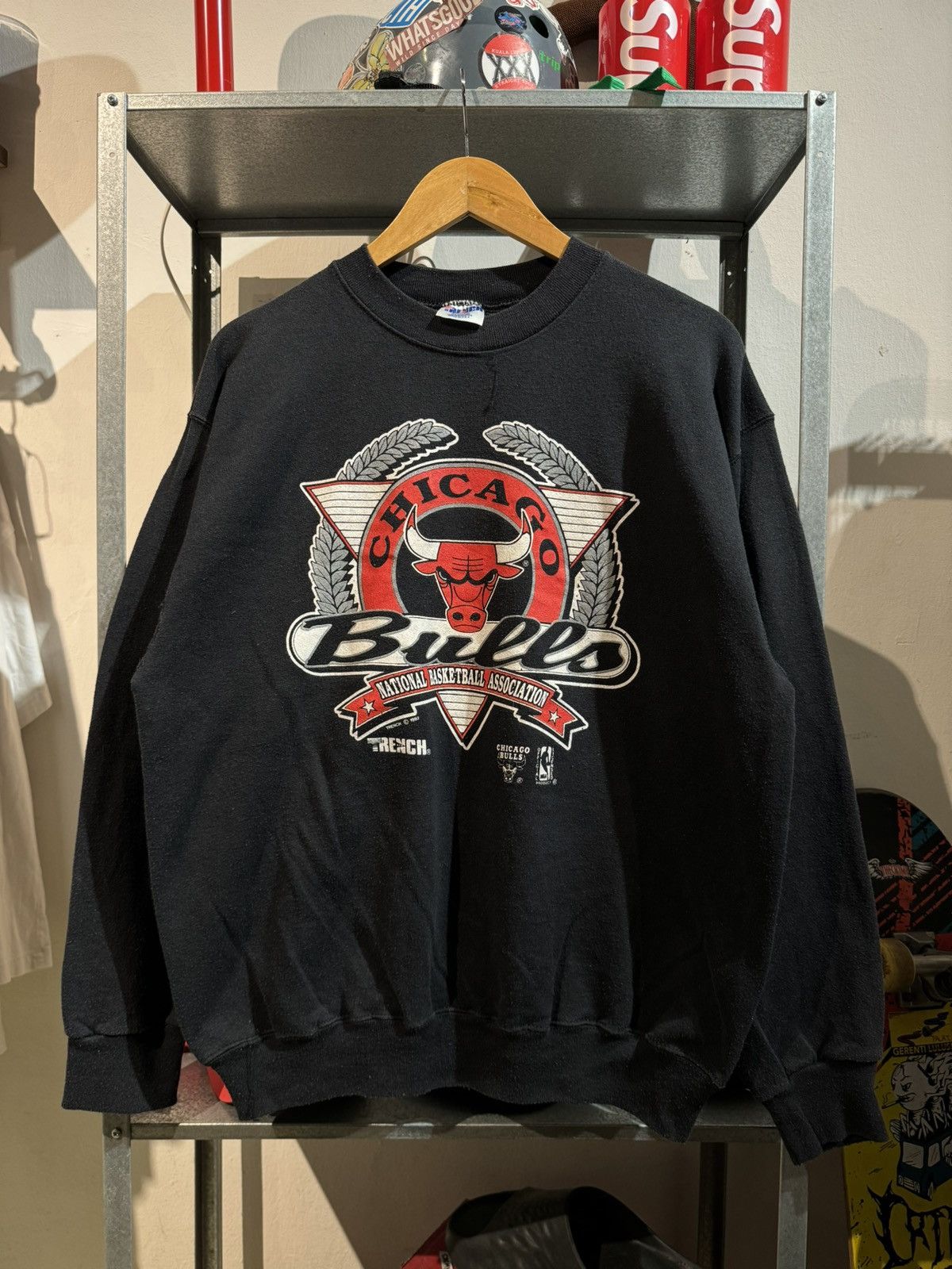 NBA Vintage 90s Chicago Bulls 1992 Black Crewneck Sweatshirt Size US L / EU 52-54 / 3 - 1 Thumbnail