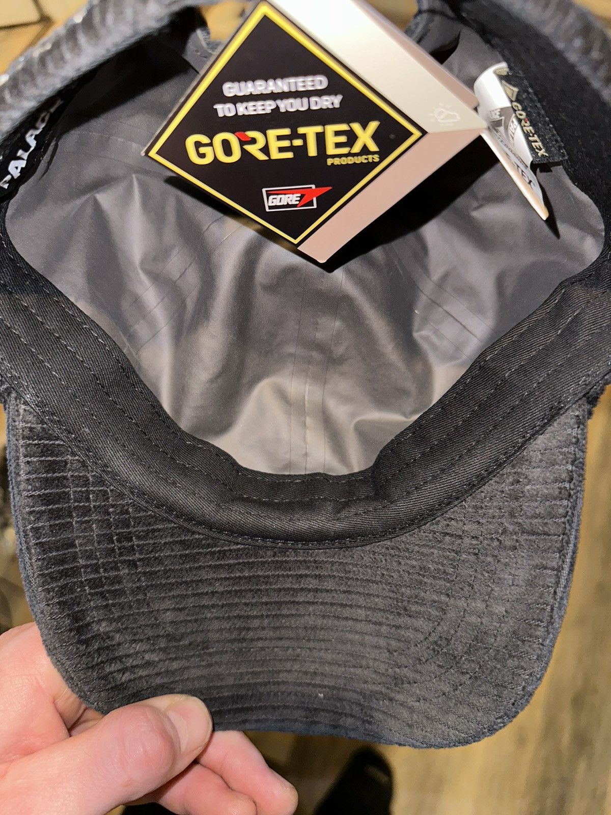 Goretex × Palace Palace Goretex P logo corduroy hat Size ONE SIZE - 11 Thumbnail