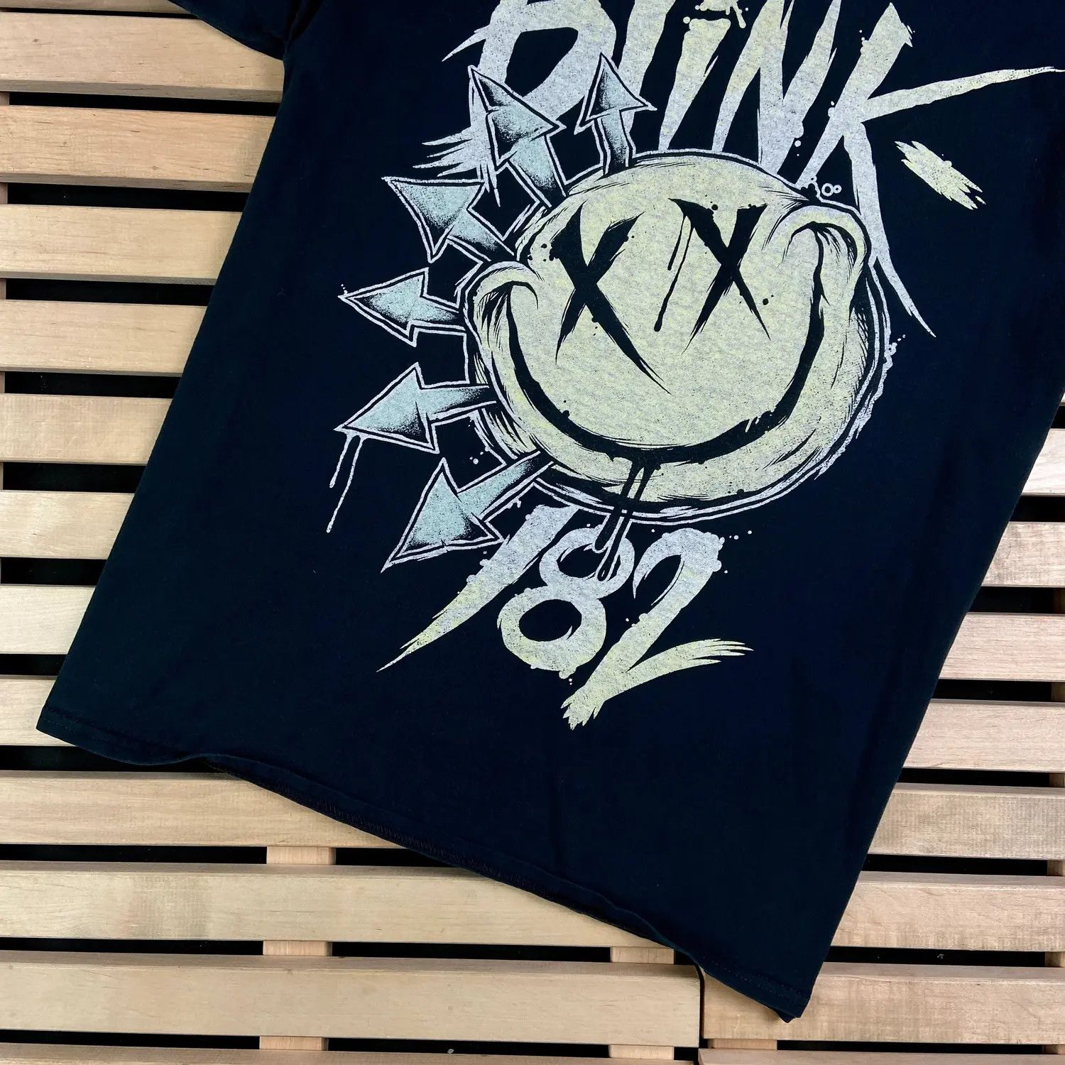 Band Tees Mens Vintage T Shirt Blink 182 Size M Size US M / EU 48-50 / 2 - 3 Thumbnail
