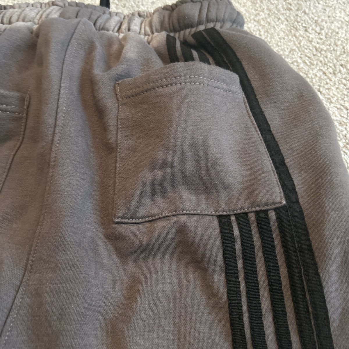 Other Grey and Black Striped Wide Leg Sweatpants Size US 33 - 8 Thumbnail