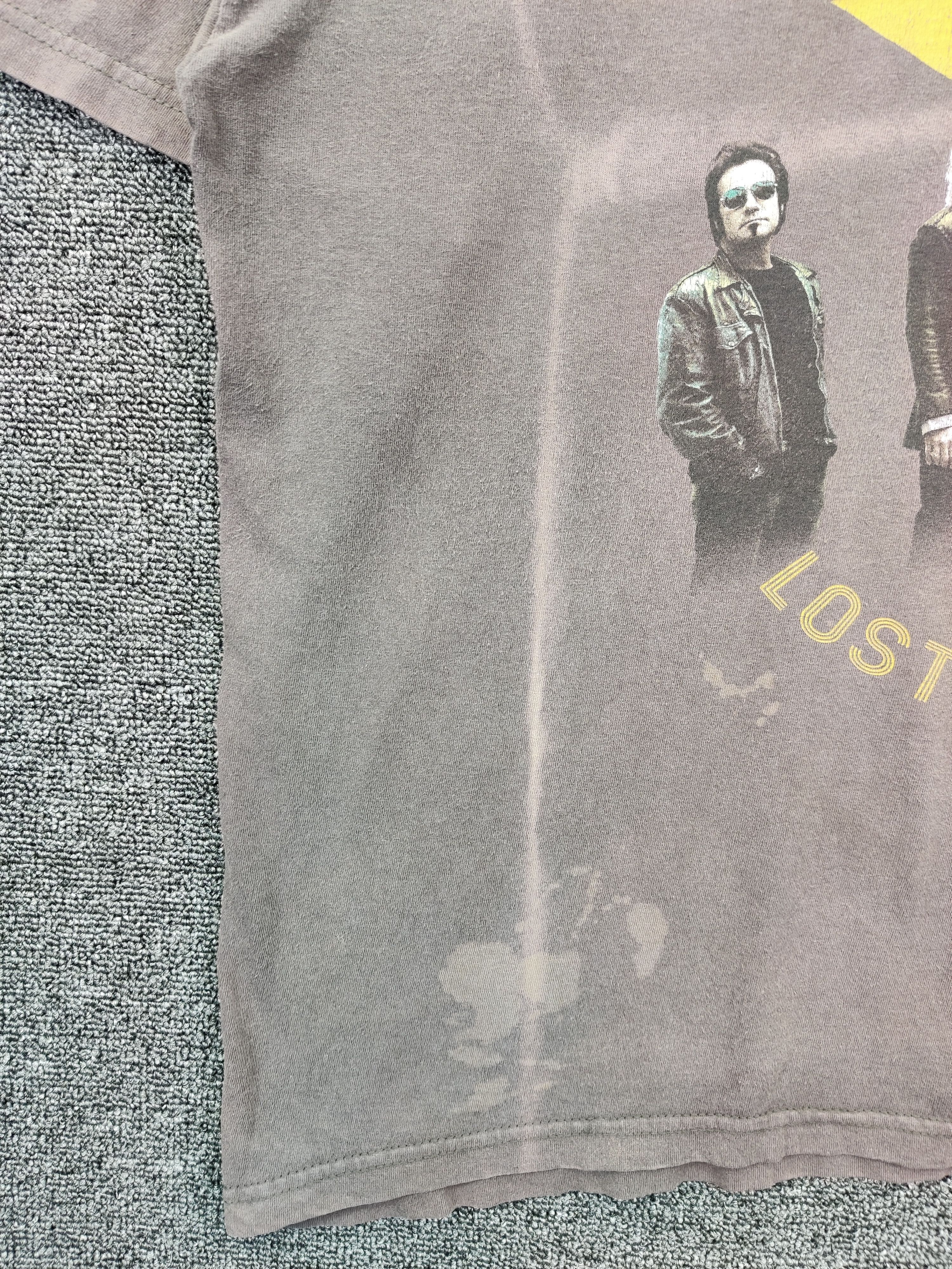 Band Tees Vintage Bonjovi Lost Highway Tour Band Tee Tshirt Size US M / EU 48-50 / 2 - 9 Thumbnail