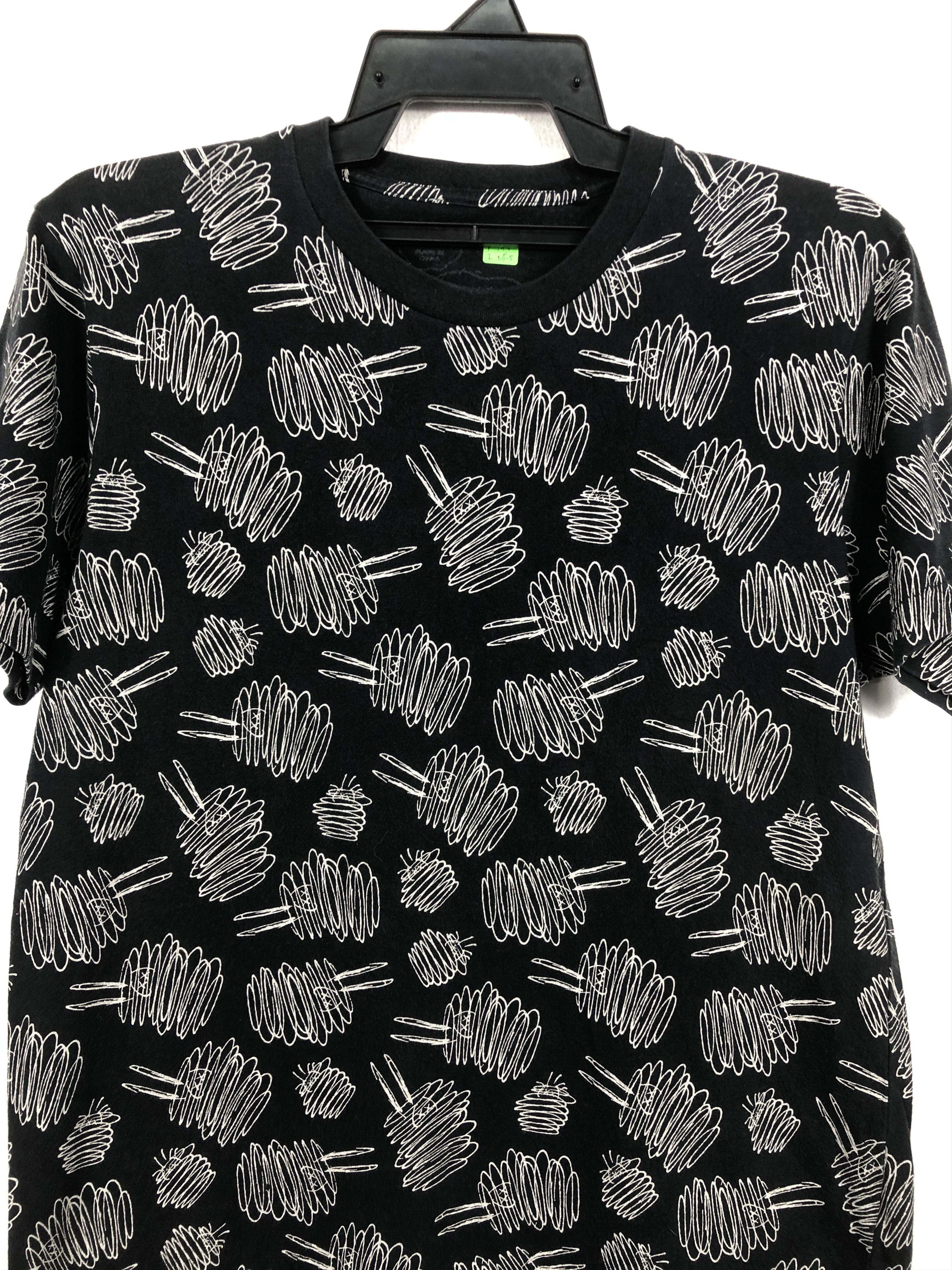 Kaws × Peanuts × Uniqlo Fullprint Kaws X Peanuts By Uniqlo T-Shirt Size US S / EU 44-46 / 1 - 3 Thumbnail