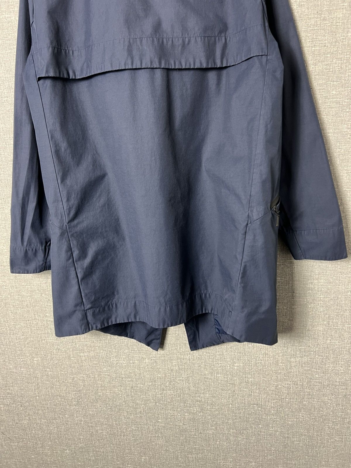 Nike Nike Tech Lightweight Asymmetrical Zip Parka Shell Jacket Size M / US 6-8 / IT 42-44 - 17 Thumbnail