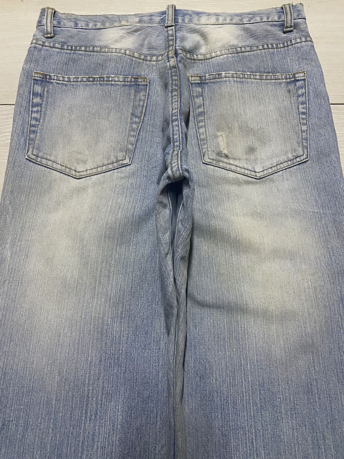 Vintage Vintage Japanese Brand Faded Light Wash Loose Jeans Size US 30 / EU 46 - 4 Thumbnail
