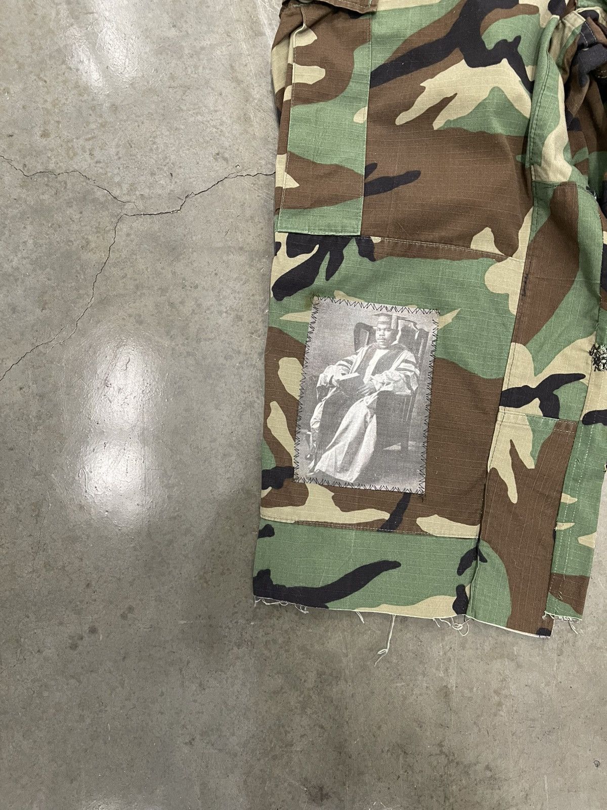Other MARCUS GARVEY "WITH CONFIDENCE" PATCHWORK CAMOUFLAGE SHORTS Size US 34 / EU 50 - 3 Thumbnail