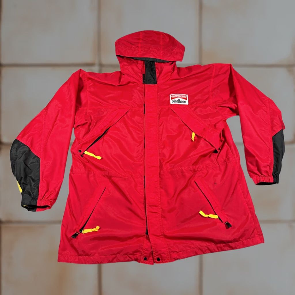 Marlboro VINTAGE Marlboro Jacket Adult XL Red 90s Outdoor Parka Nylon Lined Wind-Resistant Hooded Casual Mens Size US XL / EU 56 / 4 - 1 Thumbnail
