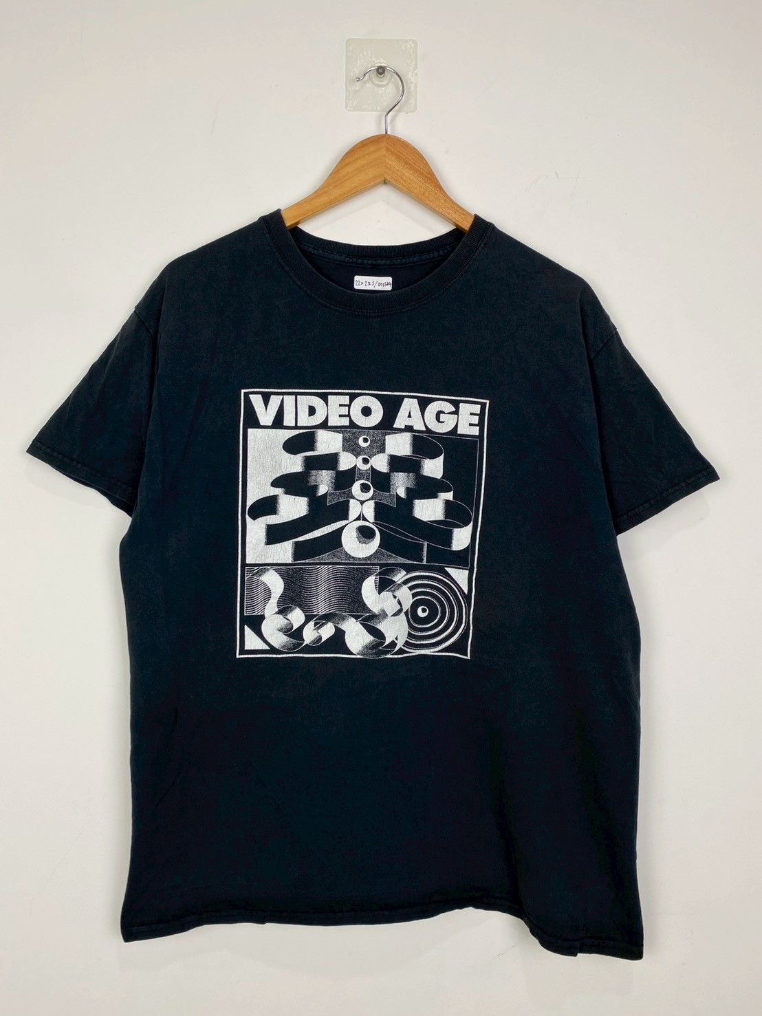 Vintage Video Age Band T-Shirts DO1544 Size US L / EU 52-54 / 3 - 2 Thumbnail