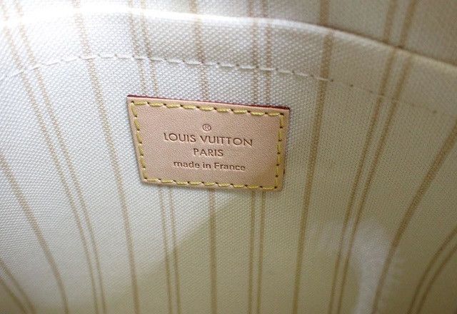Louis Vuitton Louis Vuitton Neverfull Damier Azur White Pouch Size ONE SIZE - 7 Thumbnail