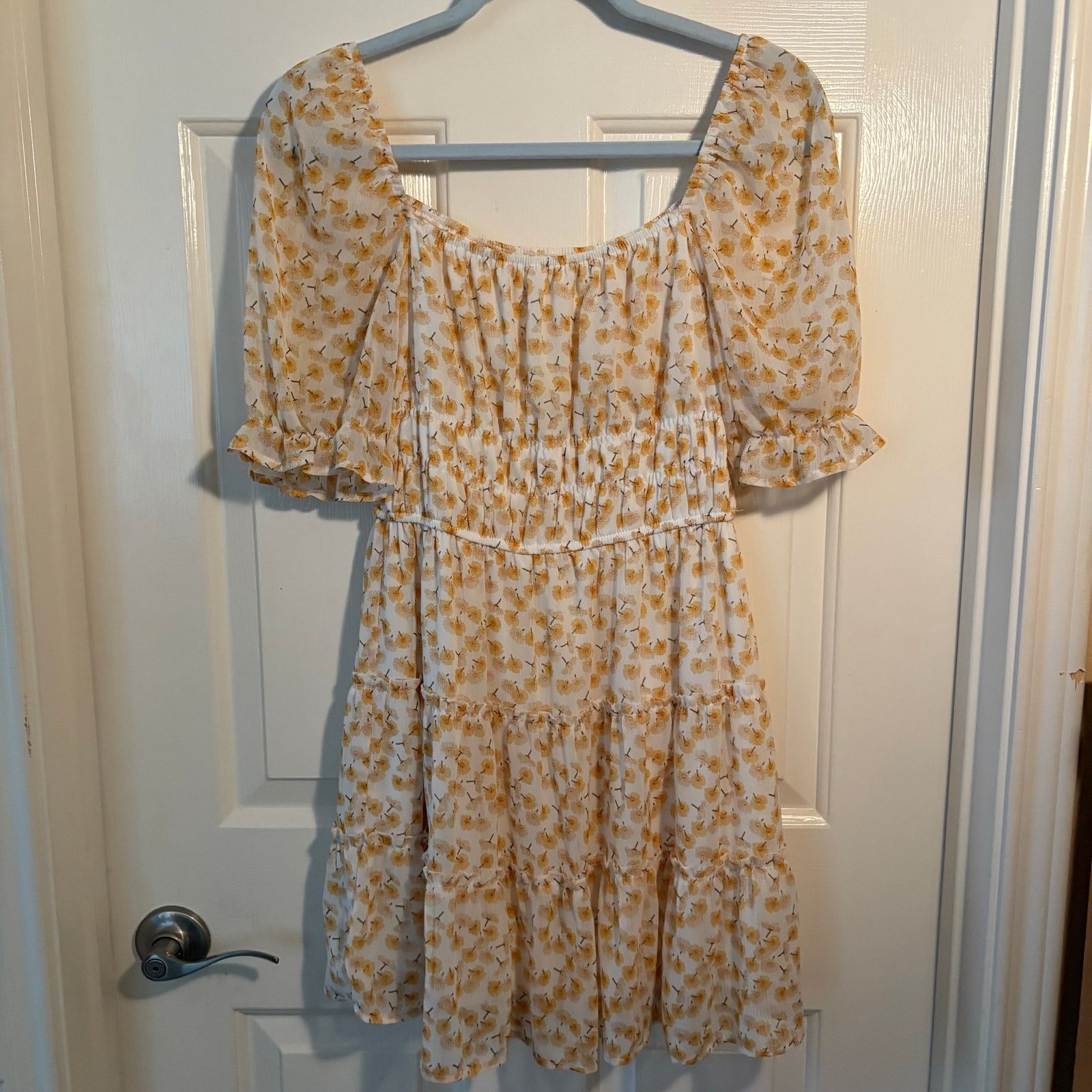 Other Altar’d State Women’s Small Floral Tiered Puff Sleeve Dress Size S / US 4 / IT 40 - 3 Thumbnail
