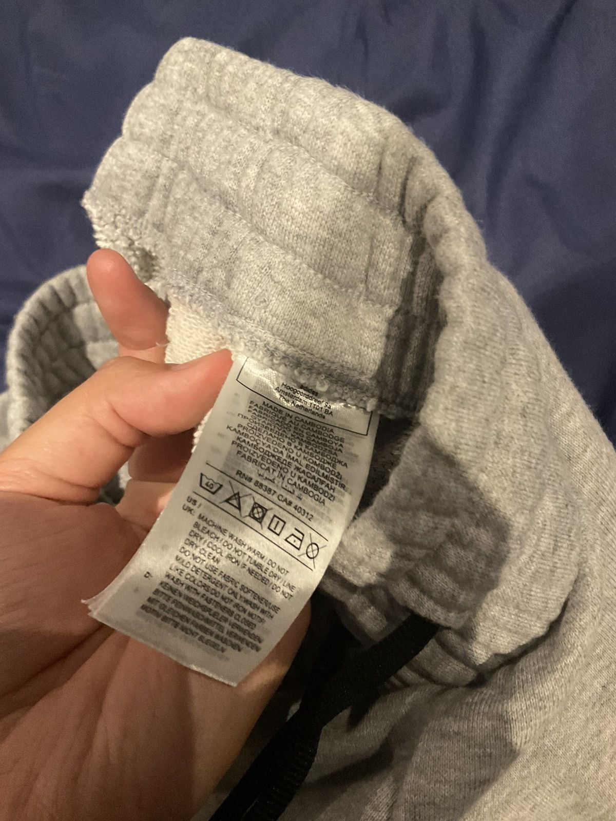 Adidas Adidas primegreen grey fleece sweatpants Size US 32 / EU 48 - 6 Thumbnail