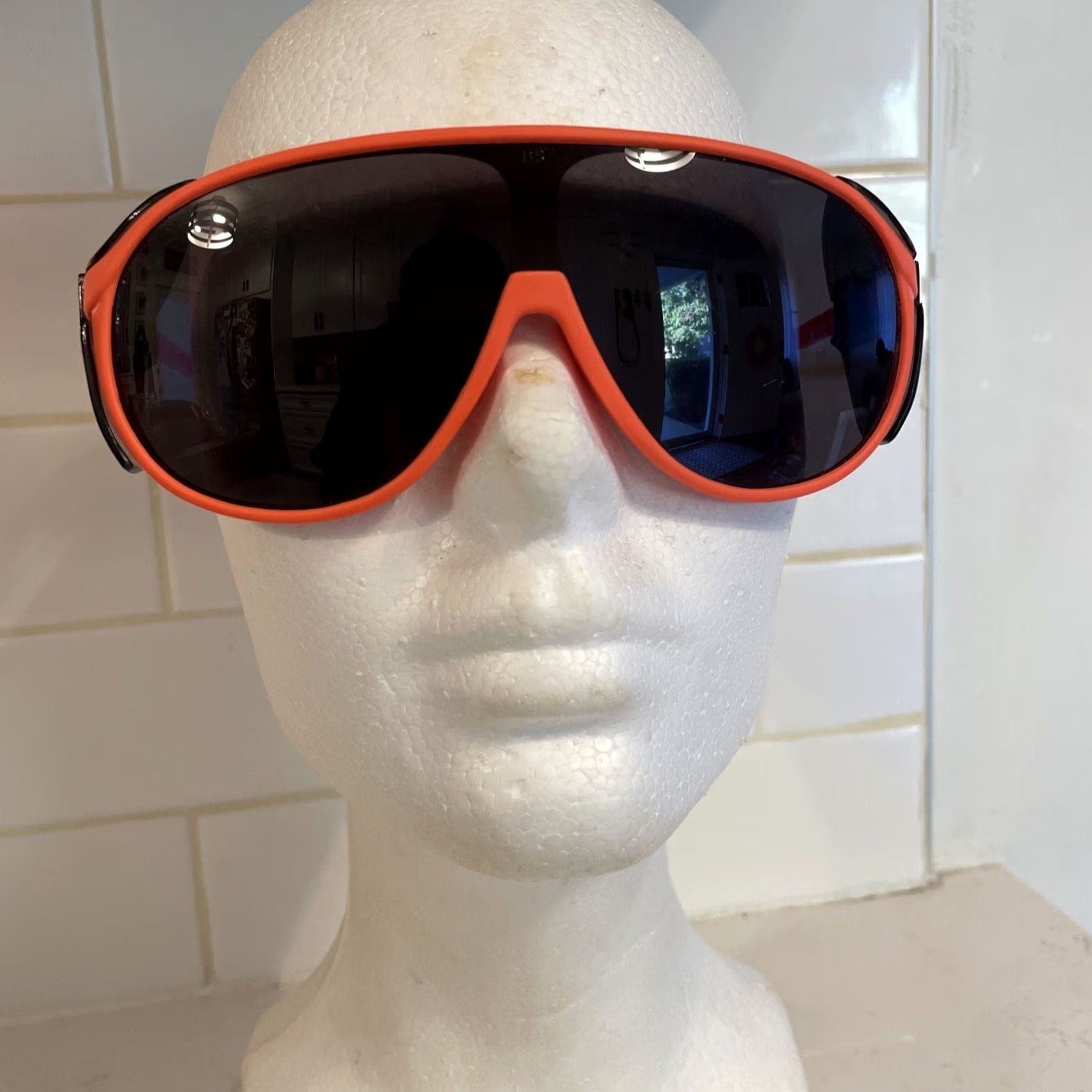 Etro VINTAGE Bouton Panalite Sunglasses Shield 70s 80s EUC Neon Orange Metal Unisex Adults Hip Hop Z87 Size ONE SIZE - 2 Thumbnail