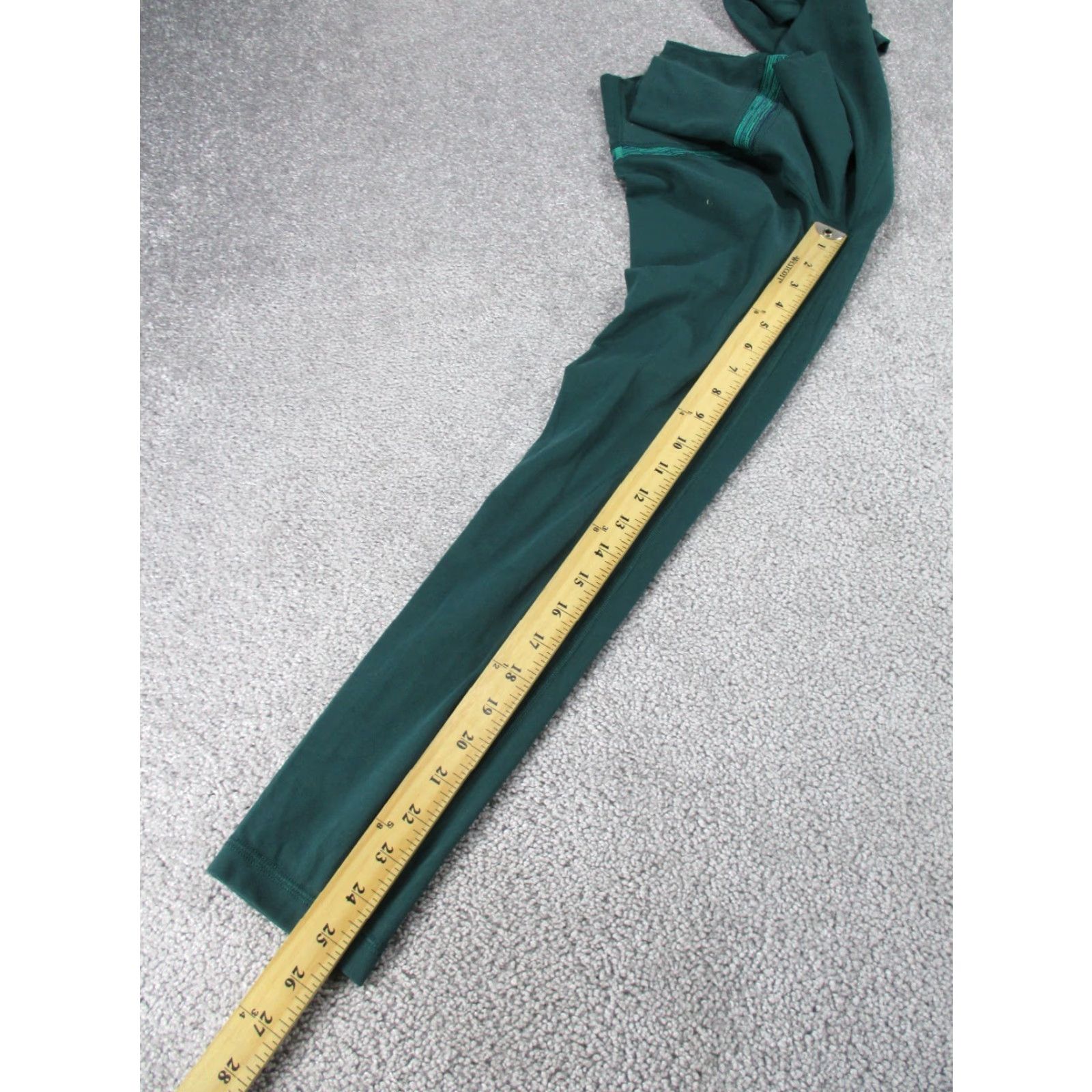 Lululemon VINTAGE or NEW? Size 27" / US 4 / IT 40 - 3 Thumbnail