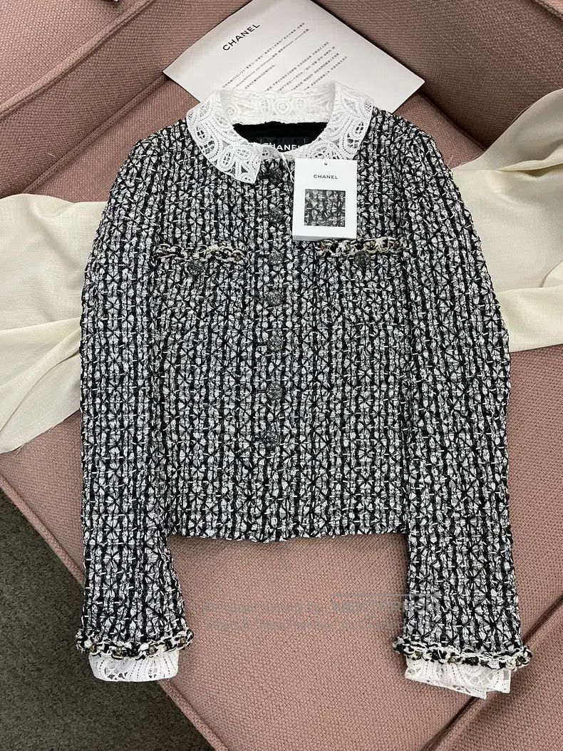 Chanel Chanel Heavy industry beaded two-pocket lace stitching jac Size XS / US 0-2 / IT 36-38 - 1 Thumbnail