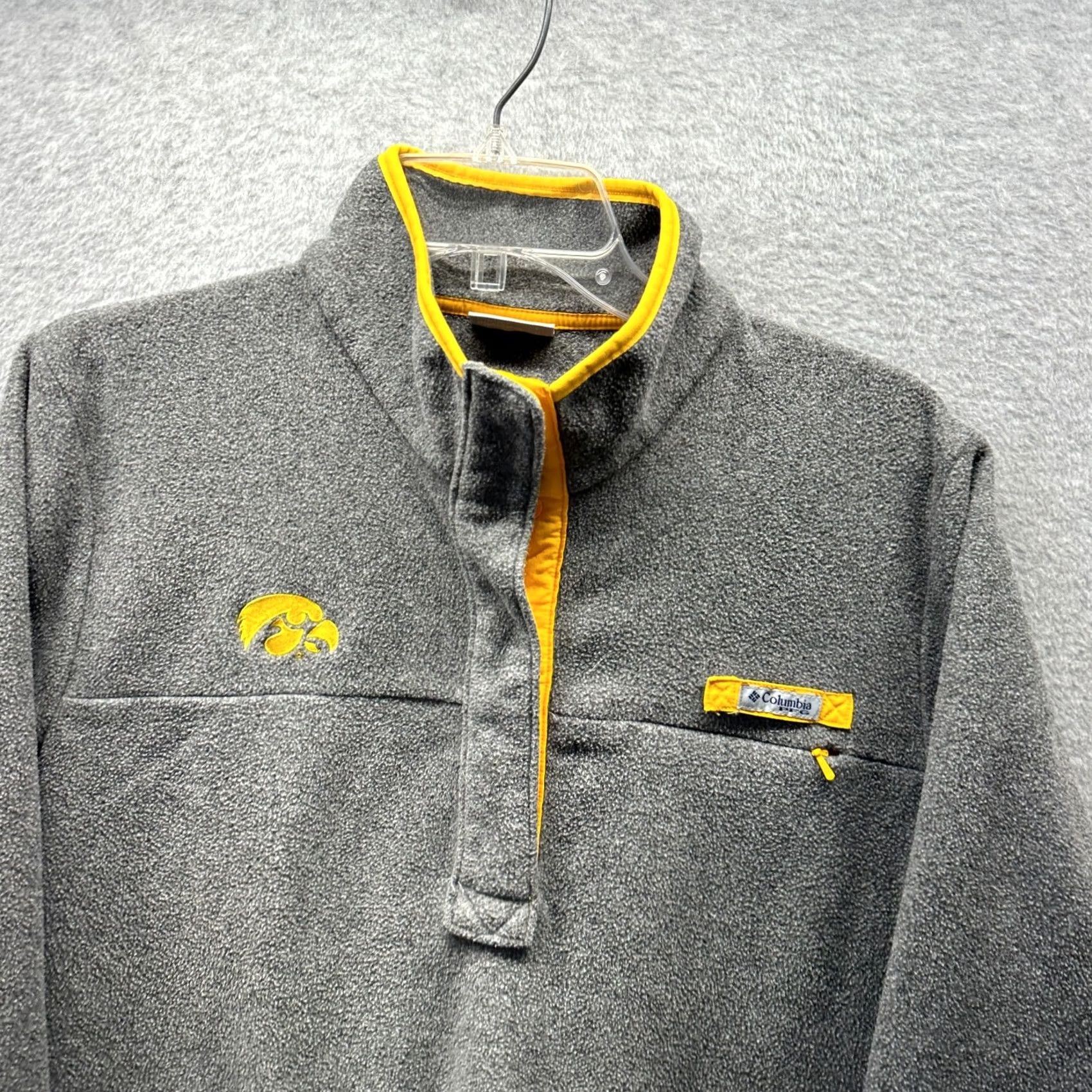 Vintage Columbia Sweatshirt Womens Large Gray Yellow Fleece Mock Neck Pullover Casual 90s Outdoor Fishing Size L / US 10 / IT 46 - 2 Thumbnail