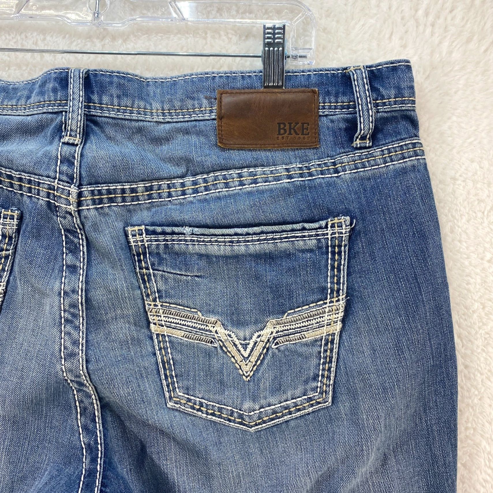 Vintage Buckle Buckle BKE Tyler Mens Jeans 38x32 Straight Blue Denim Embroidered Thick Stitch Size US 38 / EU 54 - 2 Thumbnail