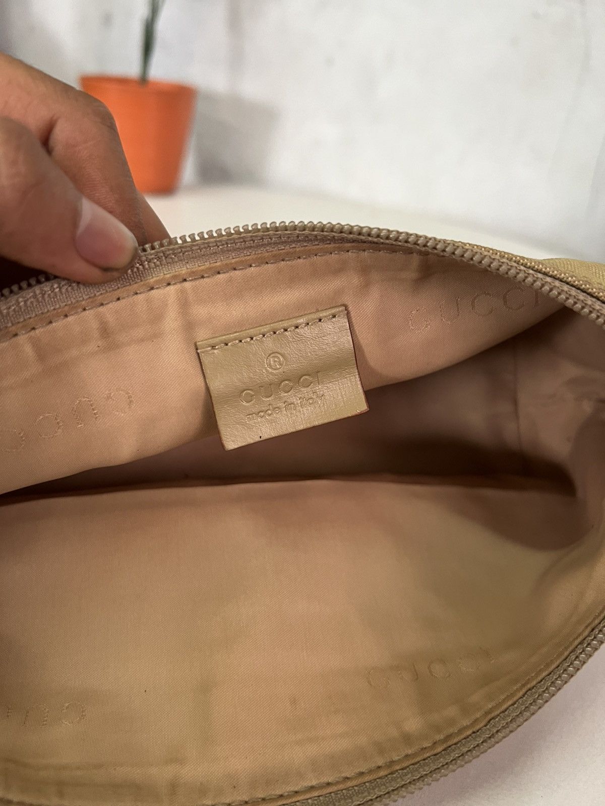 Gucci × Vintage Gucci distress Vintage Ponchete Size ONE SIZE - 9 Thumbnail