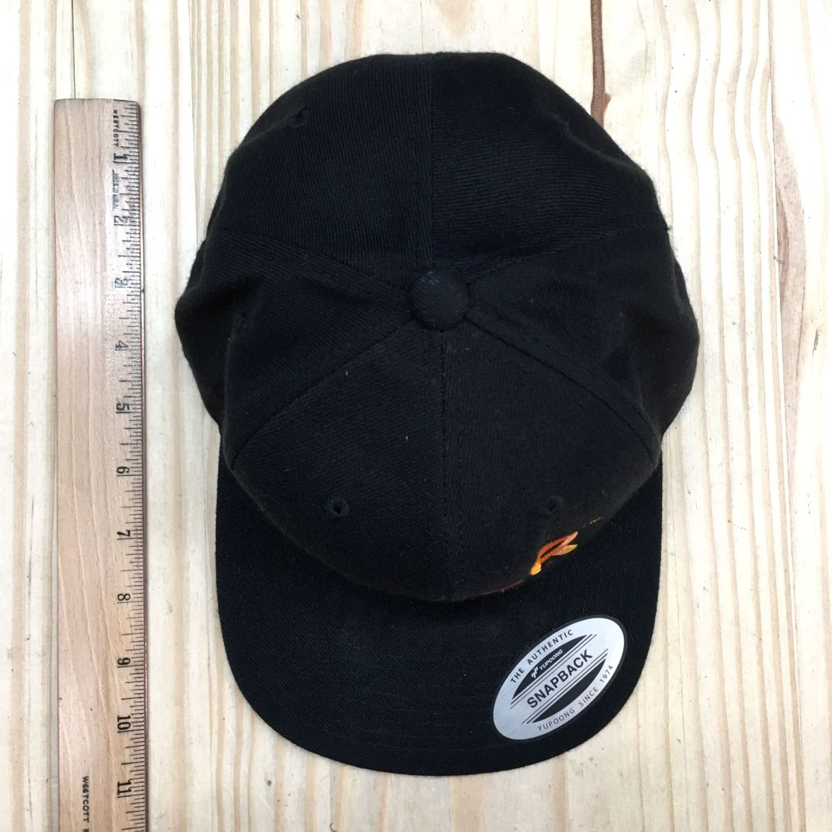 Vintage Fusser Rainbow Snapback Cap Hat Mens One Size Black Adjustable Flat Brim Yupoong Size ONE SIZE - 3 Thumbnail