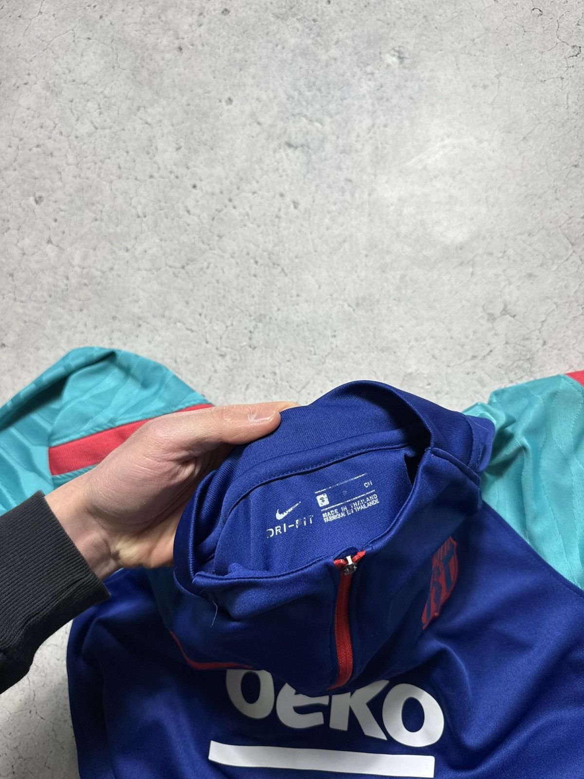 Nike Nike FC Barcelona Football Training Sweatshirt Jersey Size US S / EU 44-46 / 1 - 6 Thumbnail