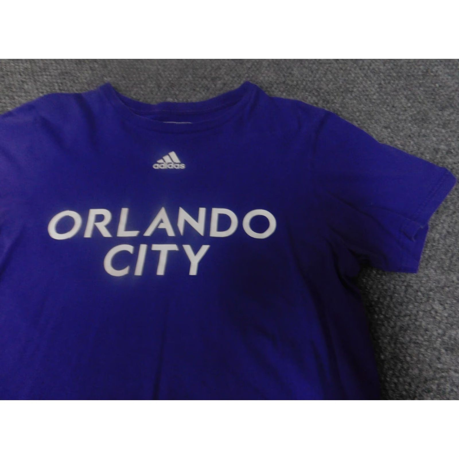 Adidas Adidas Mens Shirt M Purple Orlando City Florida T-Shirt Short Sleeve V-Neck Logo City 90s? Size US M / EU 48-50 / 2 - 5 Thumbnail