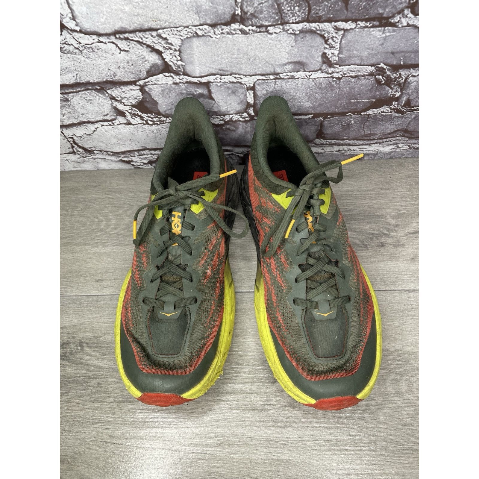 Hoka Hoka One Speedgoat 5 Thyme Fiesta Gray Fabric Red Yellow Gym Size US 12 / EU 45 - 11 Thumbnail