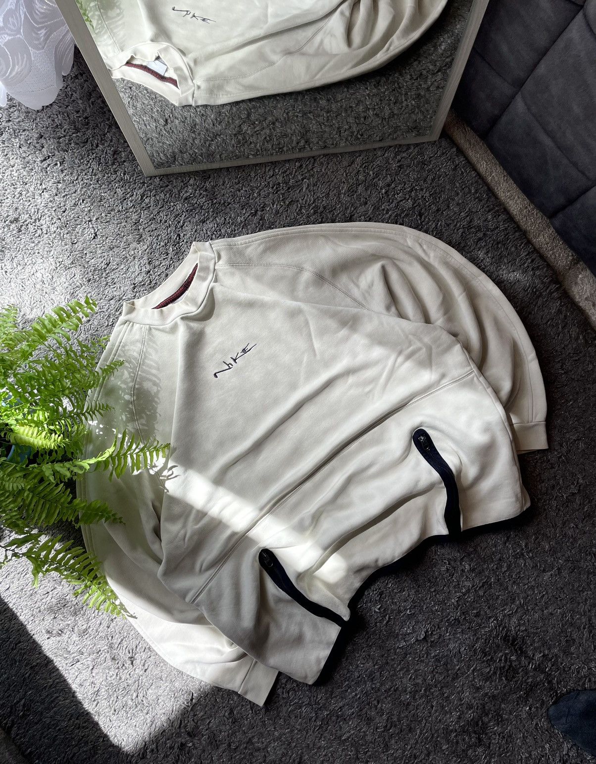 Nike × Vintage 00s Nike Sweatshirt Vintage Streetwear Rare Logo Size US L / EU 52-54 / 3 - 3 Thumbnail