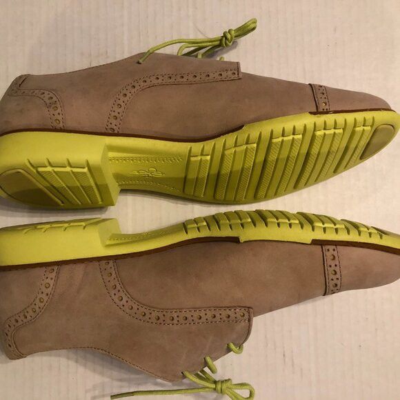 Cole Haan Cole Haan women's new tan Oxford casual shoes size: 9.5B Size US 9.5 / IT 39.5 - 4 Thumbnail