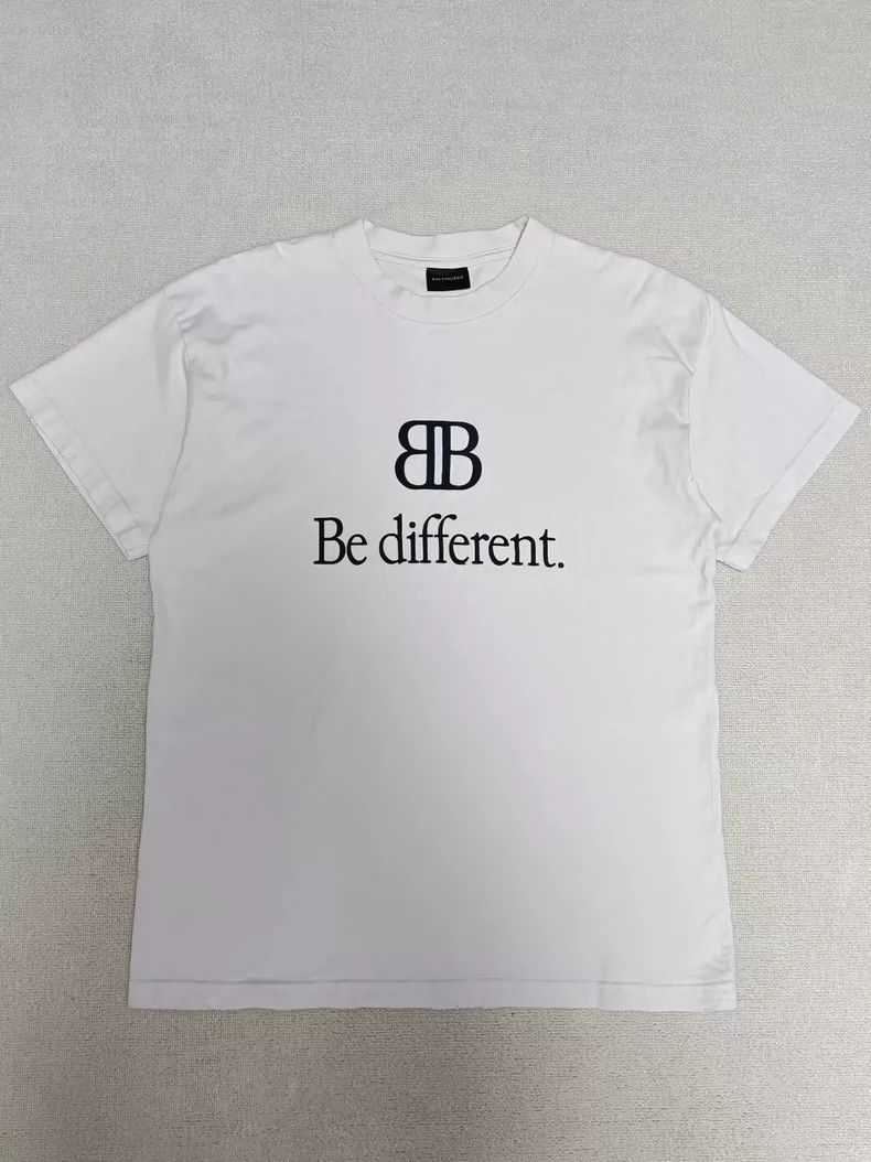 Balenciaga Balenciaga Embroidered Logo Washed Short Sleeve T-Shirt 250 Size US S / EU 44-46 / 1 - 1 Thumbnail