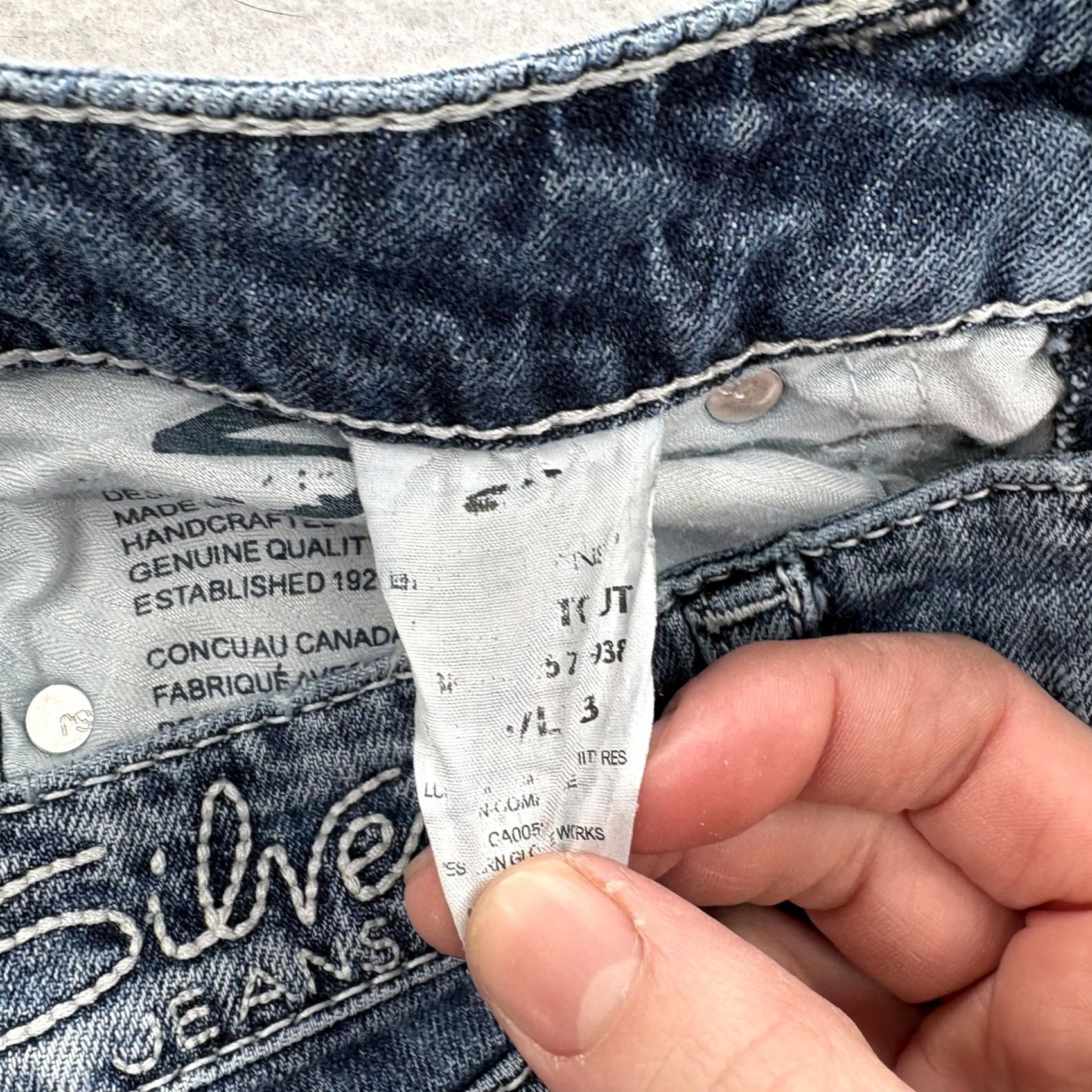 Silver Jeans Co. Silver Jeans Aiko Bootcut Womens 27x31 Jeans Blue Low Rise Stretch Denim Y2K Grunge Baggy? Size 27" / US 4 / IT 40 - 6 Thumbnail