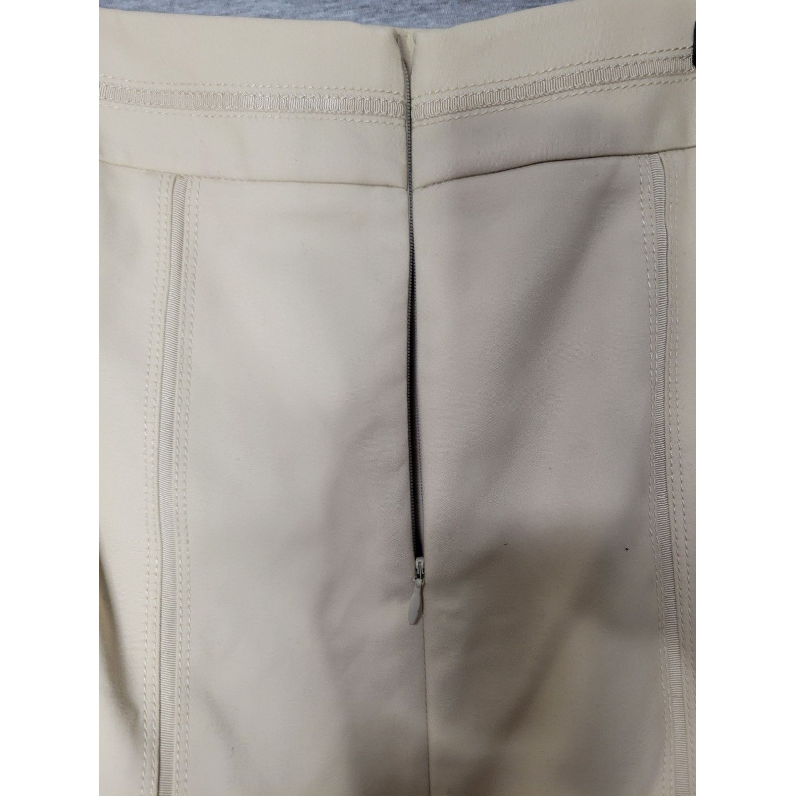 White House Black Market White House Black Market Knee Length Pencil Skirt Sz 2 Size 24" / US 00 / IT 34 - 5 Thumbnail