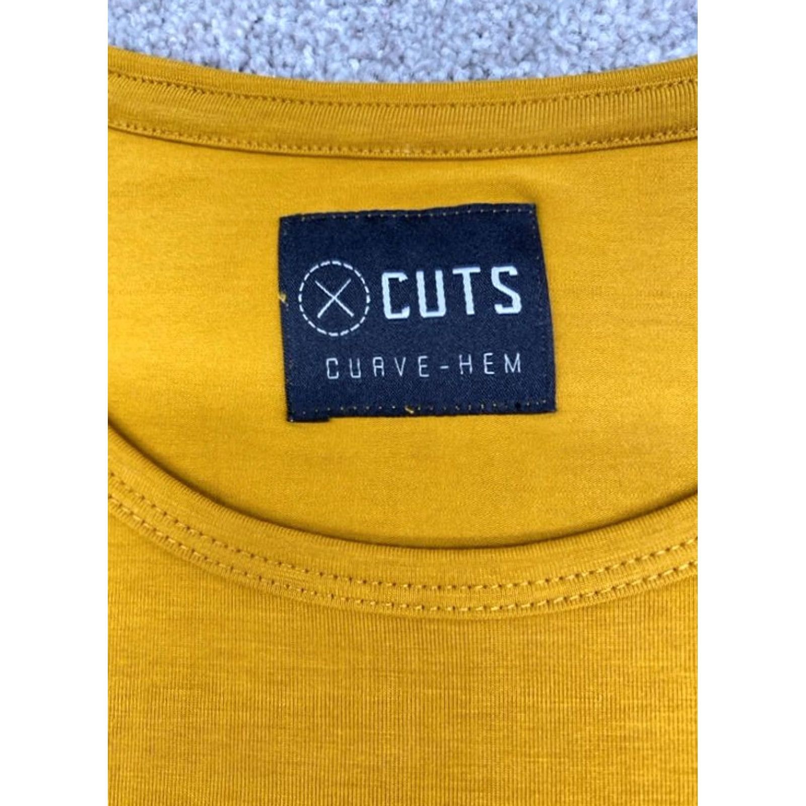 UES Clothing Cuts Clothing Short Sleeve Shirt Mens XL Gold Curve Hem Pyca Pro Stretch 5854 Shirt Mens XL Gold 5854 Size US XL / EU 56 / 4 - 3 Thumbnail