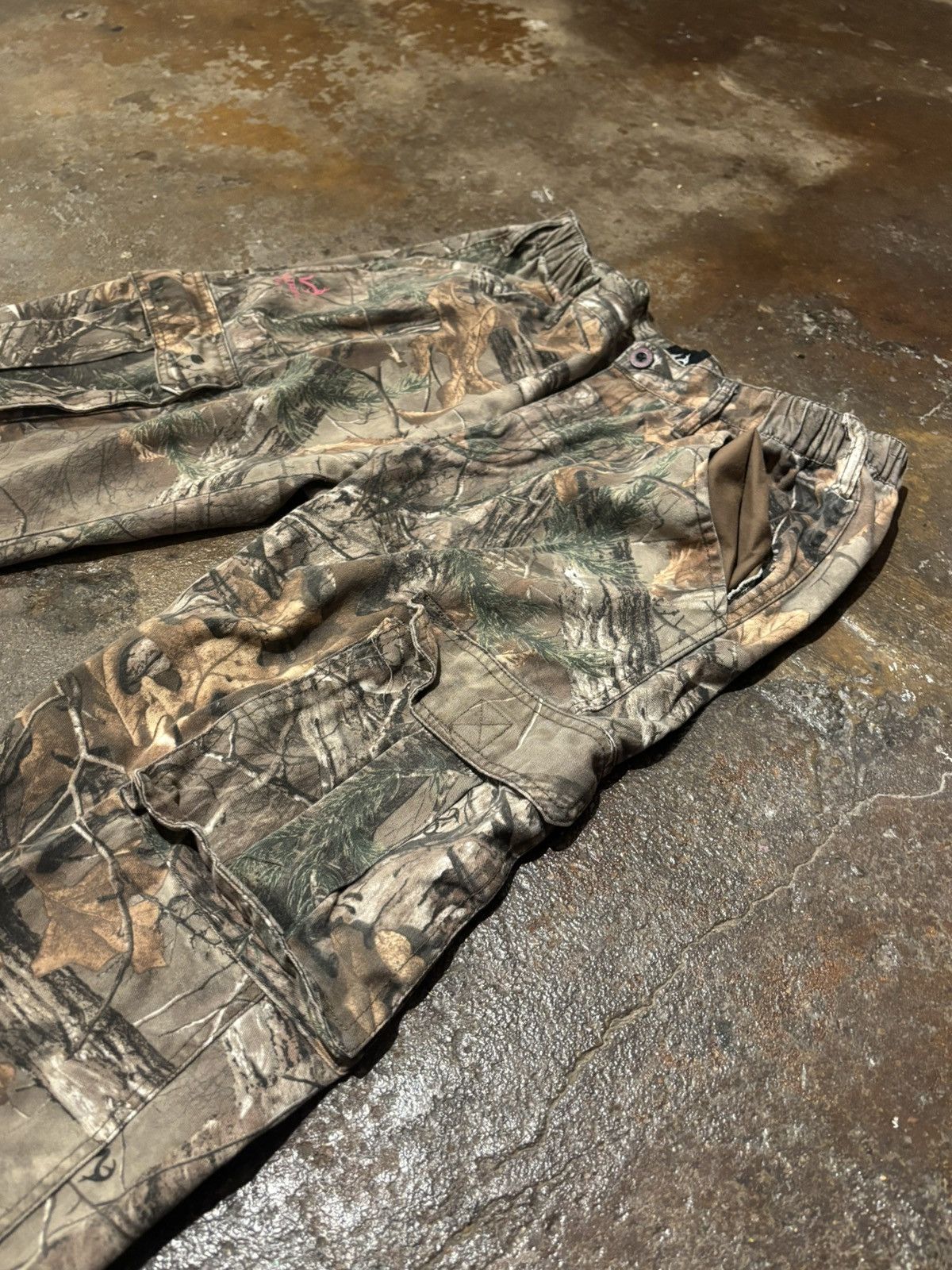 Realtree × Vintage Realtree vintage camo pants Size US 34 / EU 50 - 5 Thumbnail