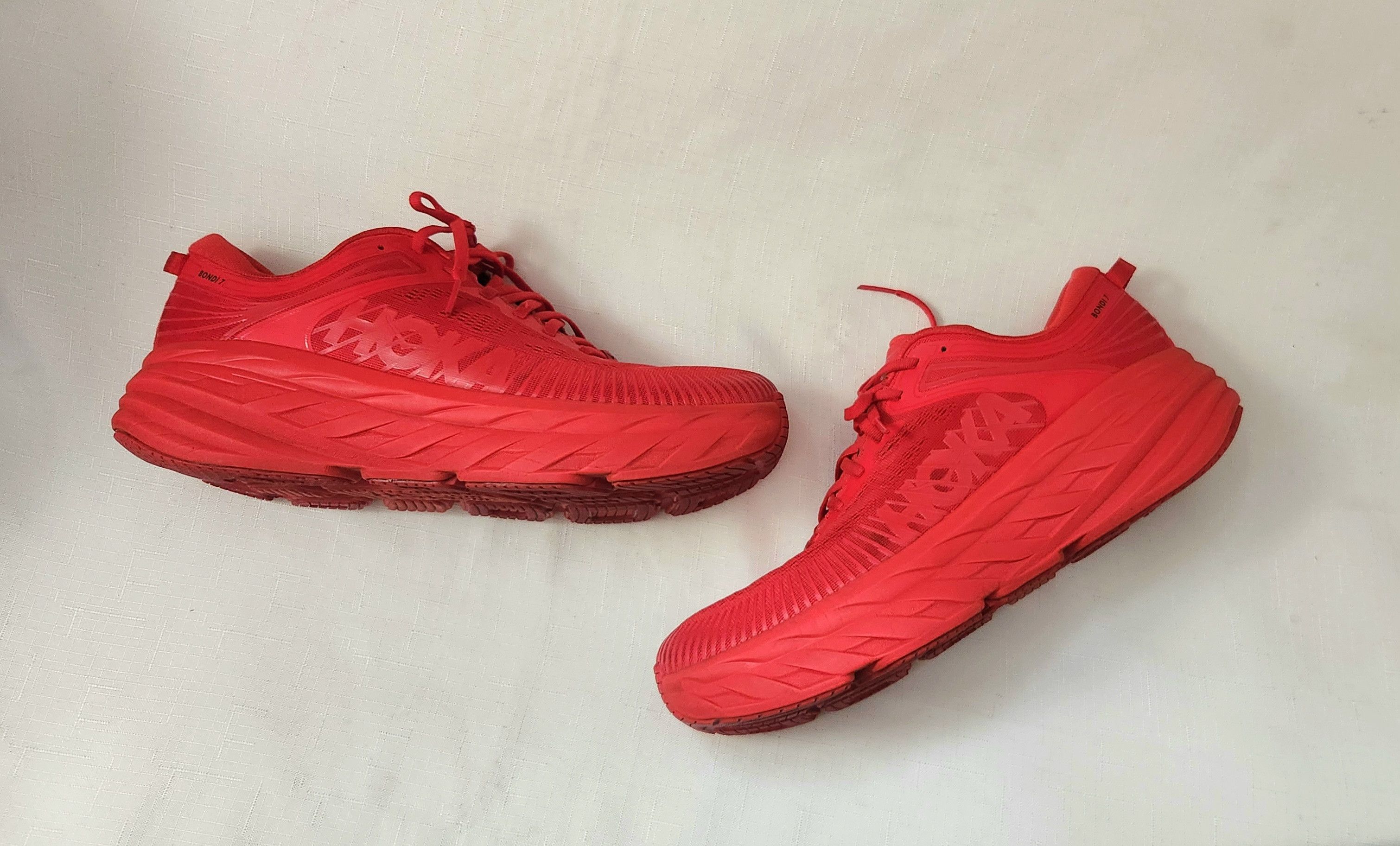 Hoka HOKA ONE ONE Bondi 7 High Risk Red 1110518-HRRB RARE SZ 11 Size US 11 / EU 44 - 3 Thumbnail
