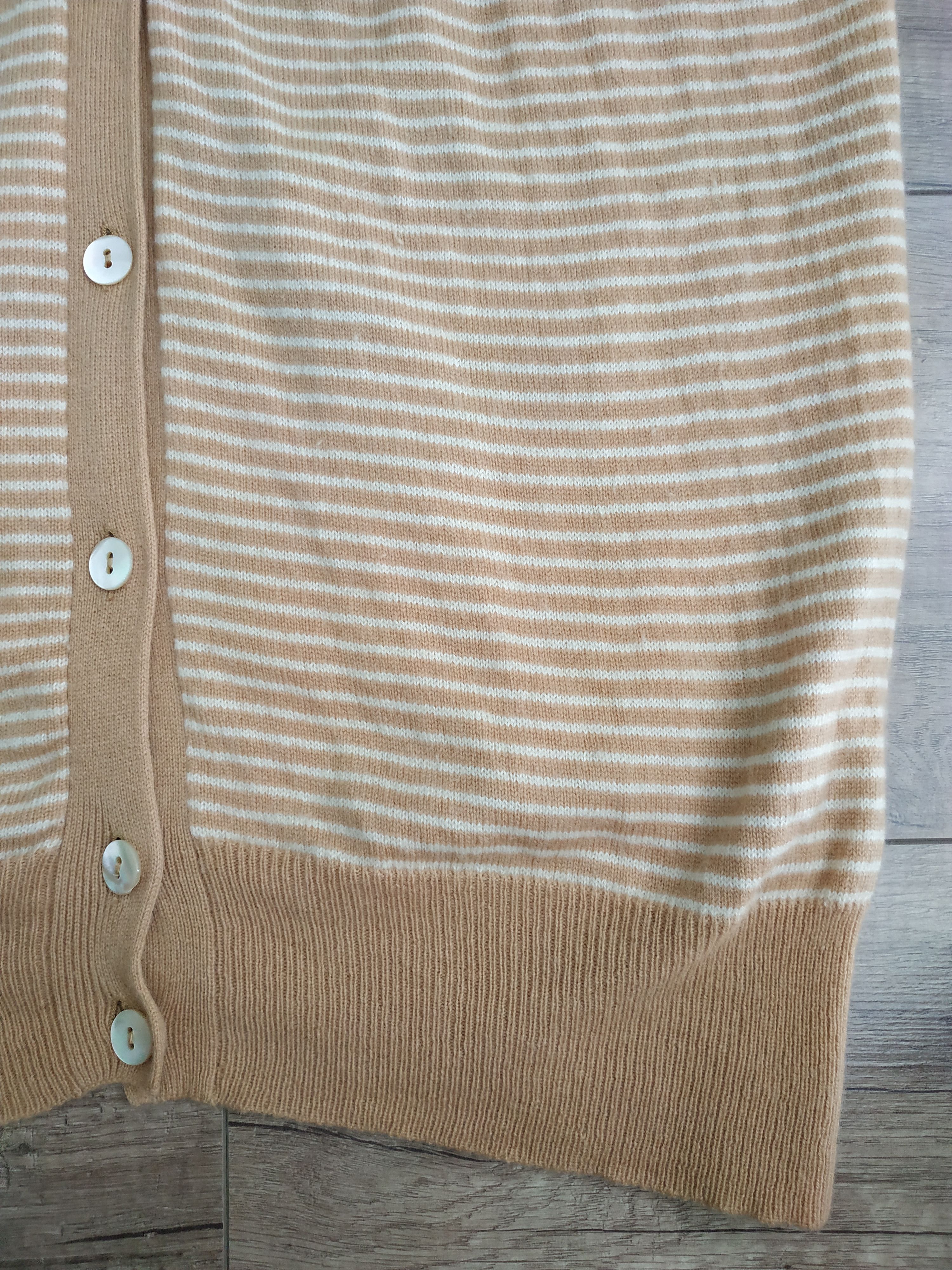 Other Bruno Manetti Women's Vintage Cashmere Cardigan, s. 36(S) Size S / US 4 / IT 40 - 5 Thumbnail