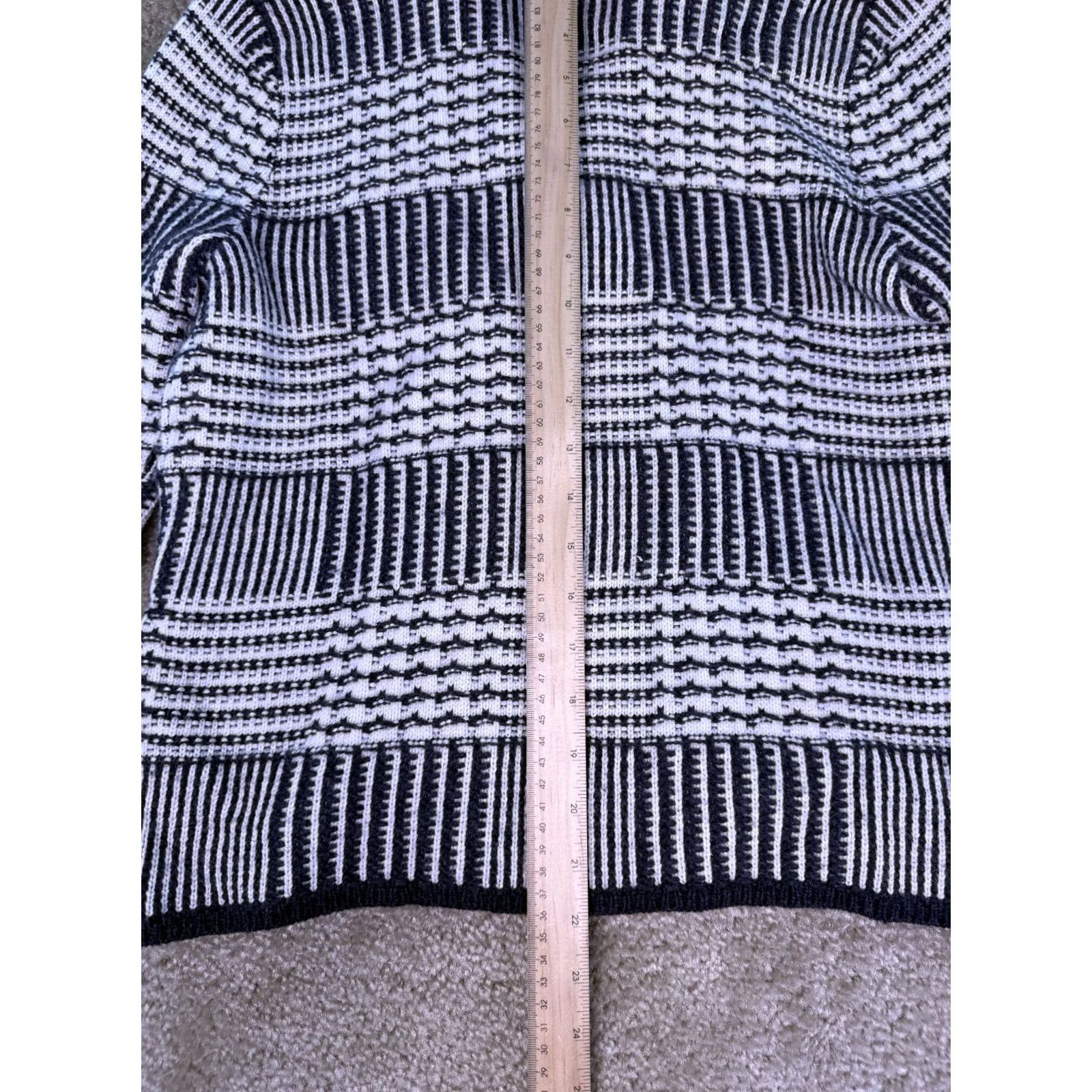 Loft VINTAGE Ann Taylor LOFT Sweater Black White Cable Rabbit Wool Blend Blazer Size S Size S / US 4 / IT 40 - 7 Thumbnail