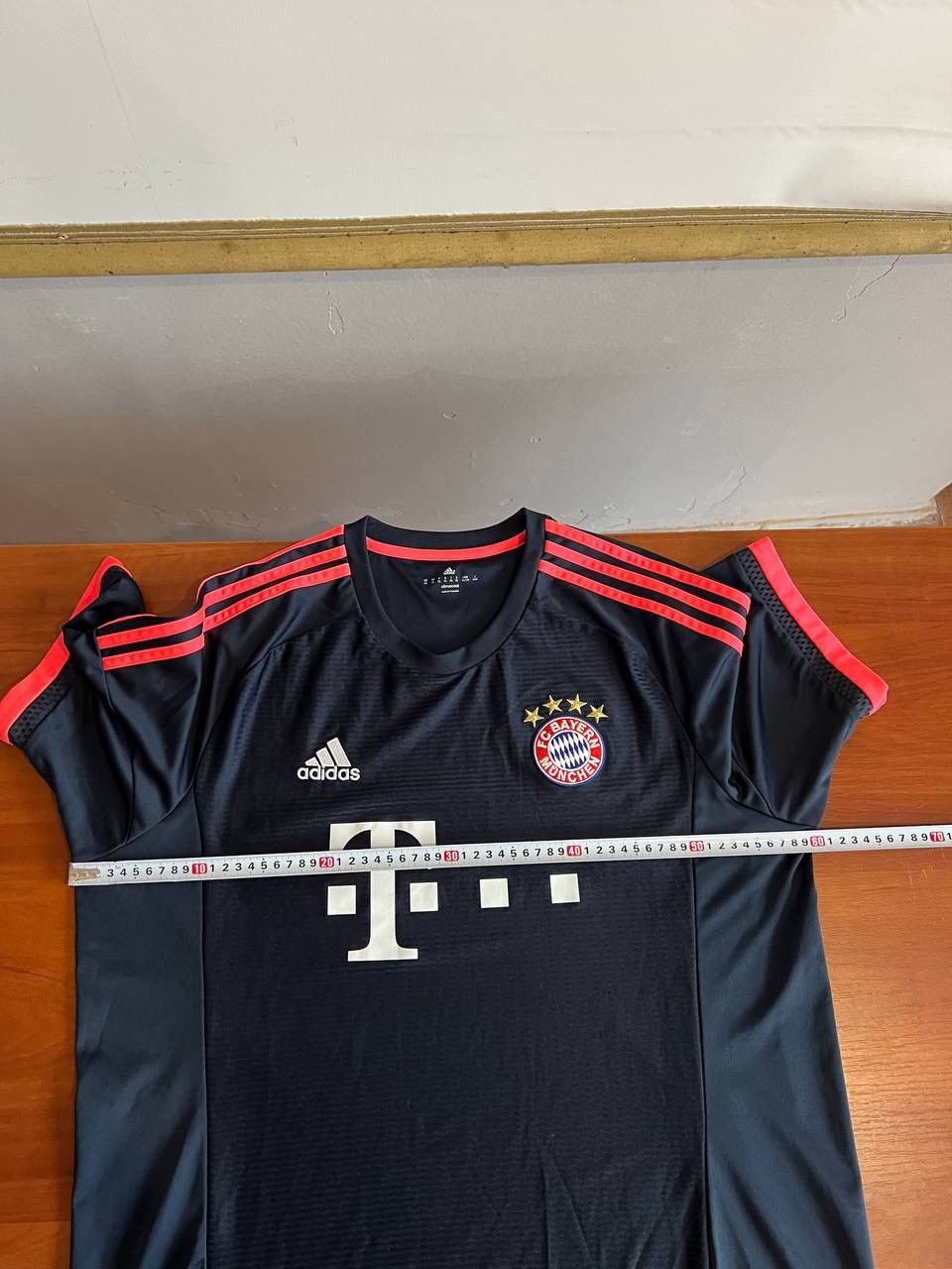 Adidas 2015/16 BAYERN MUNICH AWAY SOCCER JERSEY FOOTBALL SHIRT XL Size US XL / EU 56 / 4 - 14 Thumbnail