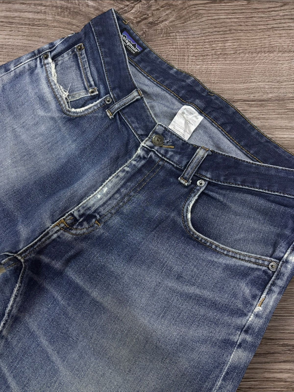 Patagonia Vintage Patagonia Distressed Faded Jeans Size US 31 - 4 Thumbnail